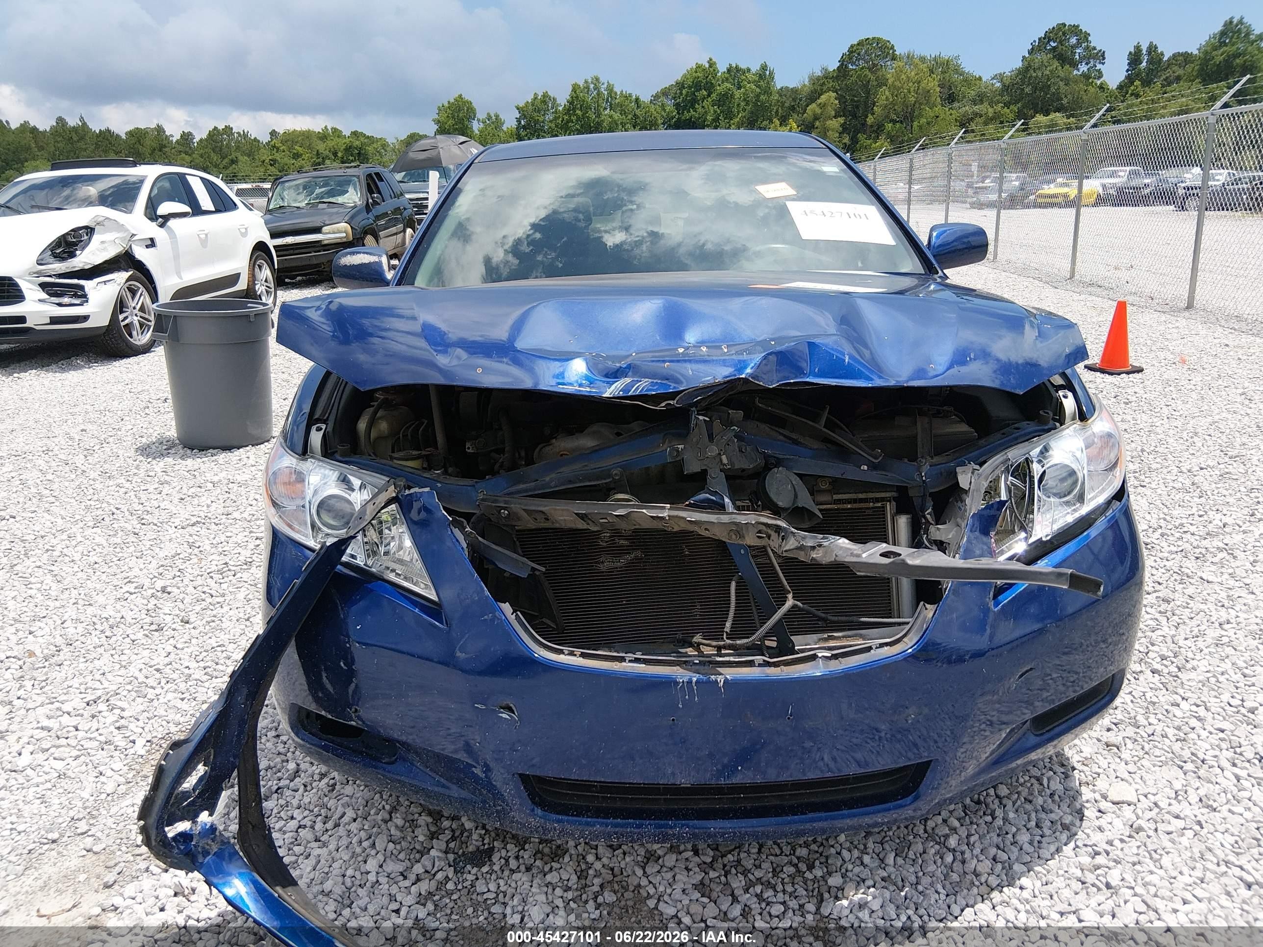 2007 Toyota Camry Le Blue vin: 4T1BE46KX7U127900