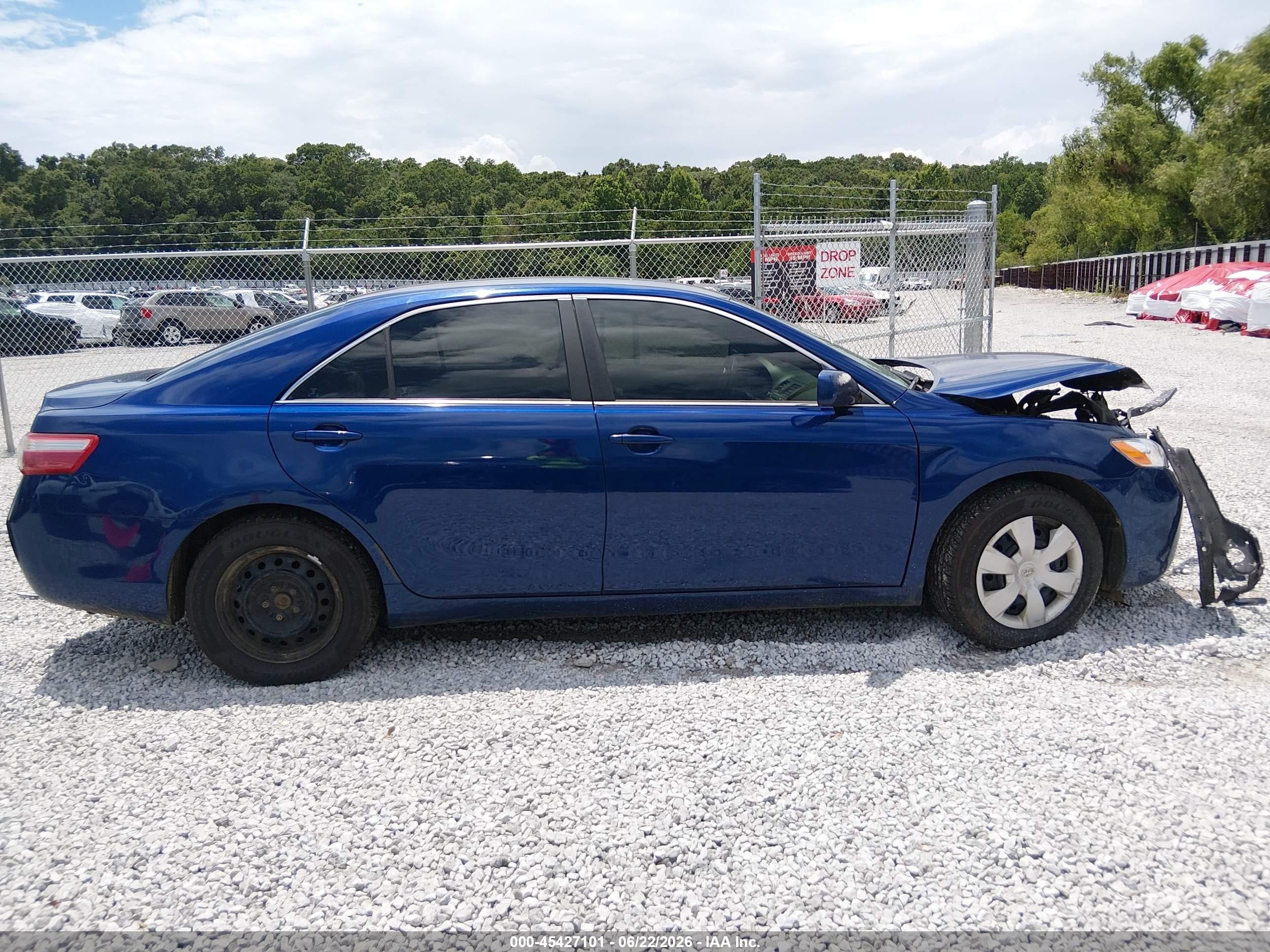 2007 Toyota Camry Le Blue vin: 4T1BE46KX7U127900
