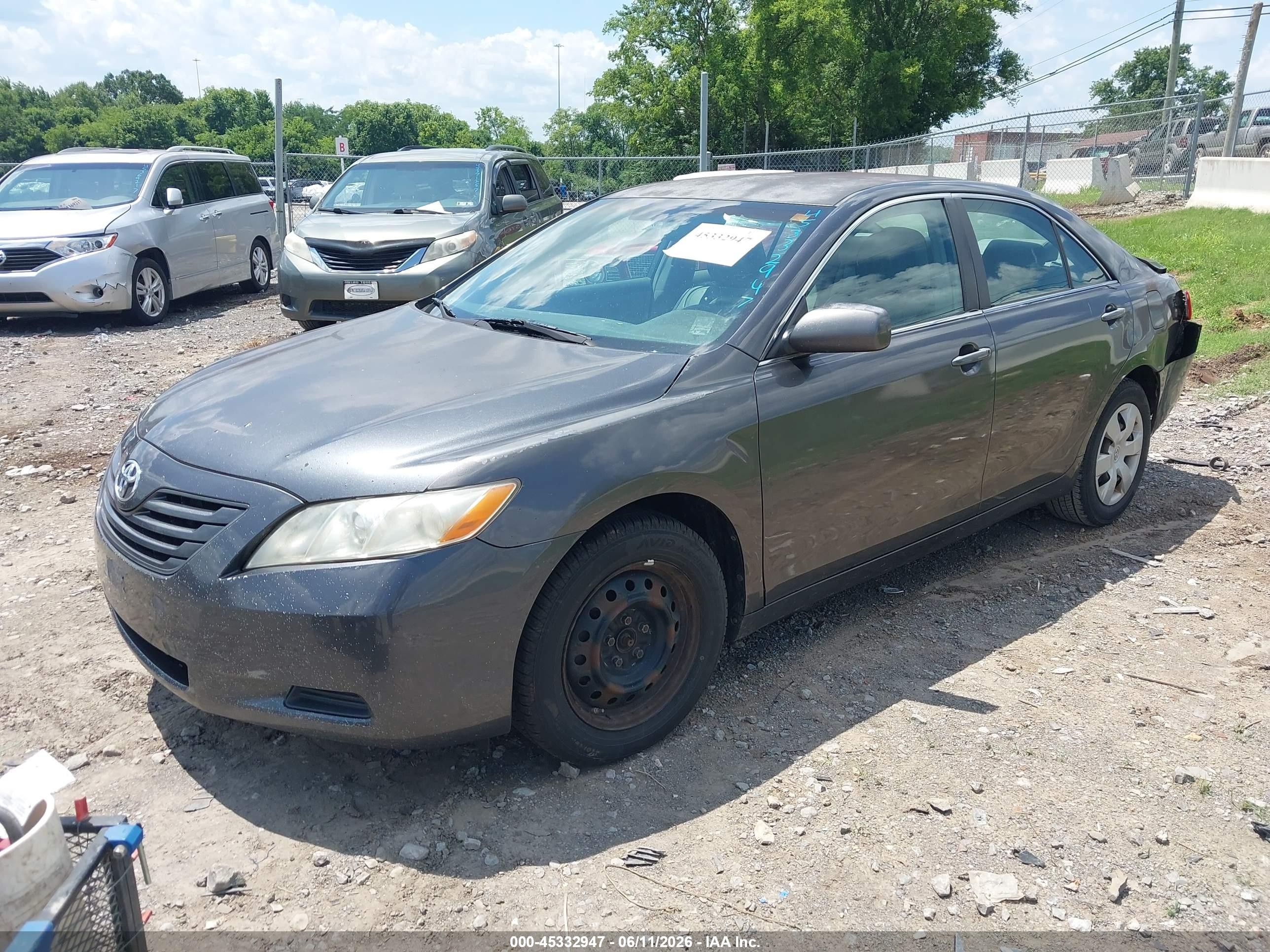 2007 Toyota Camry Le Gray vin: 4T1BE46KX7U133602