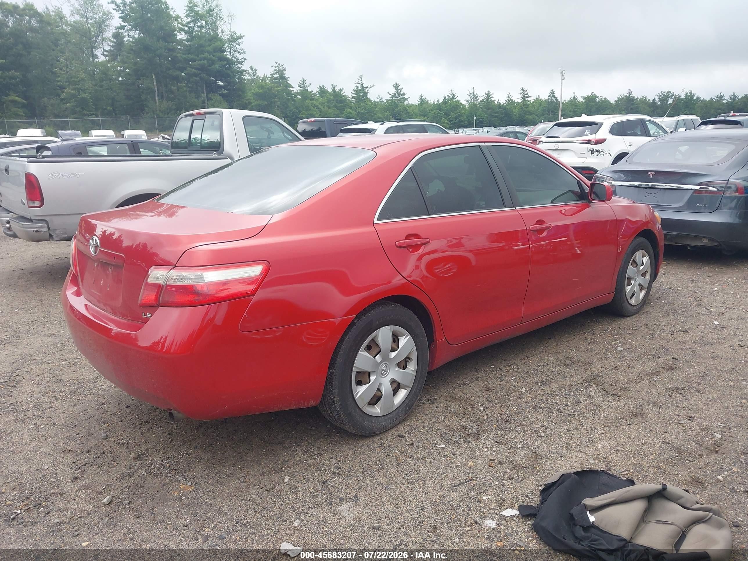 2007 Toyota Camry Le Red vin: 4T1BE46KX7U179544