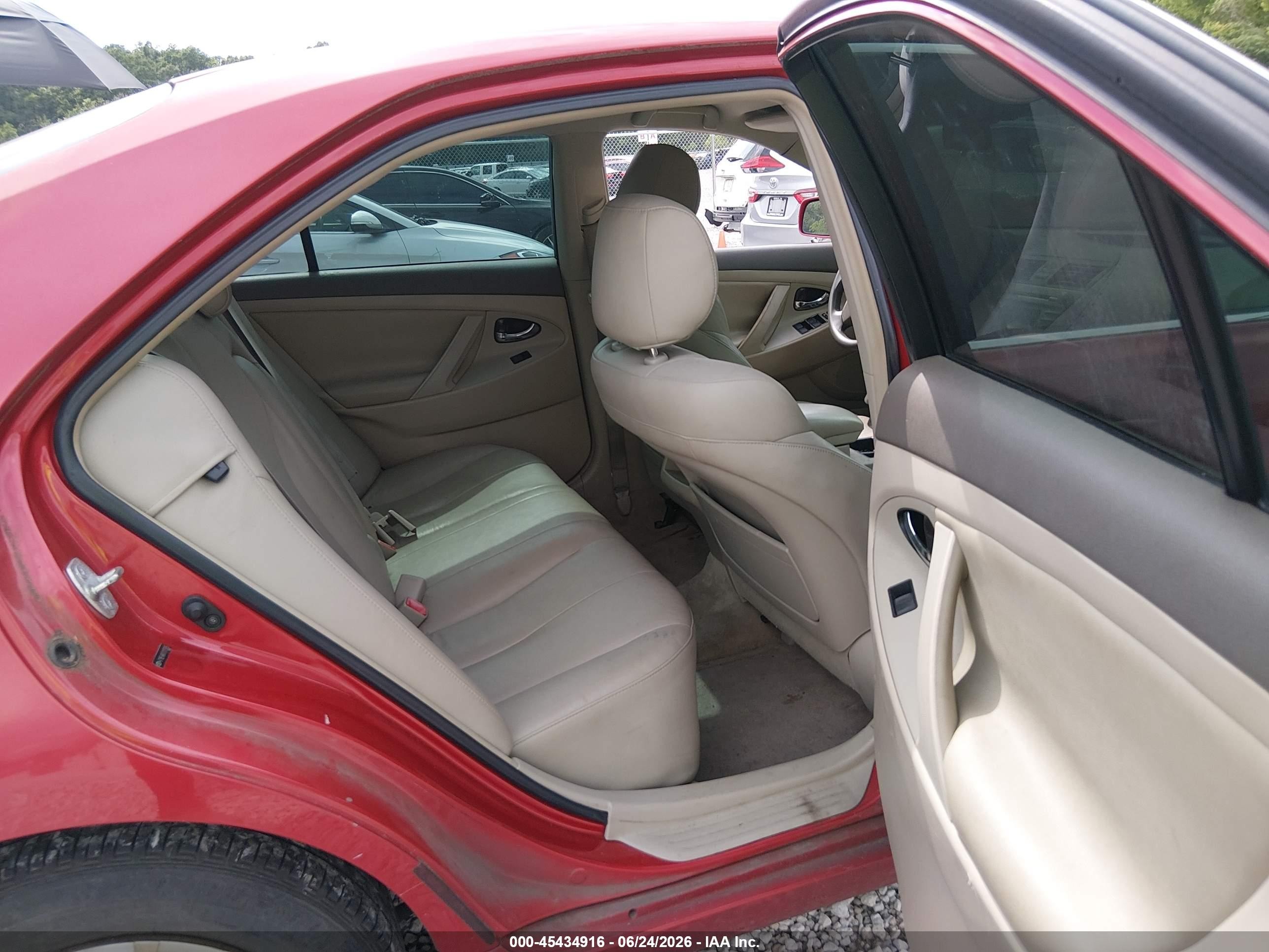 2007 Toyota Camry Le Red vin: 4T1BE46KX7U179785