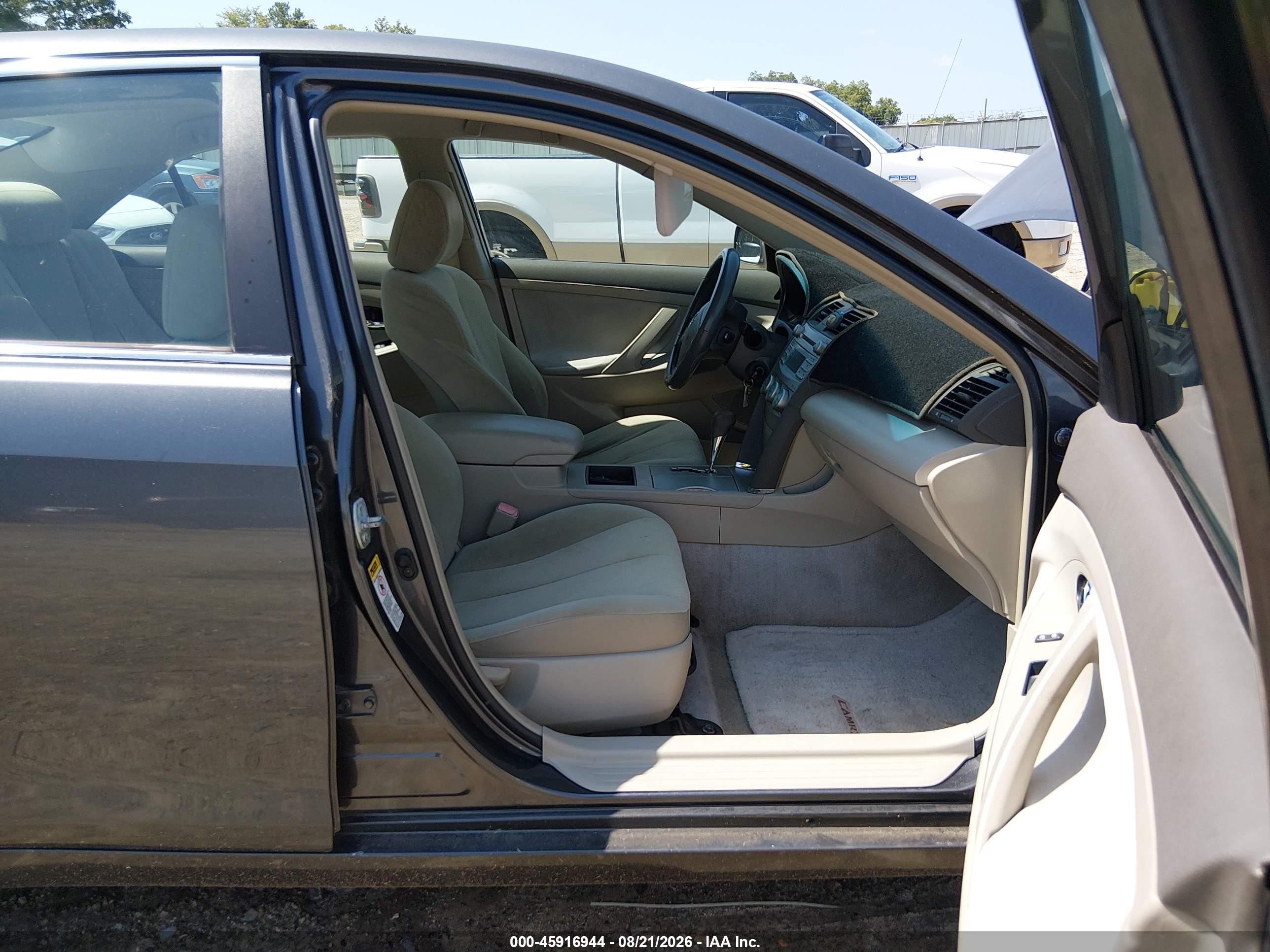 2007 Toyota Camry Le Gray vin: 4T1BE46KX7U188602