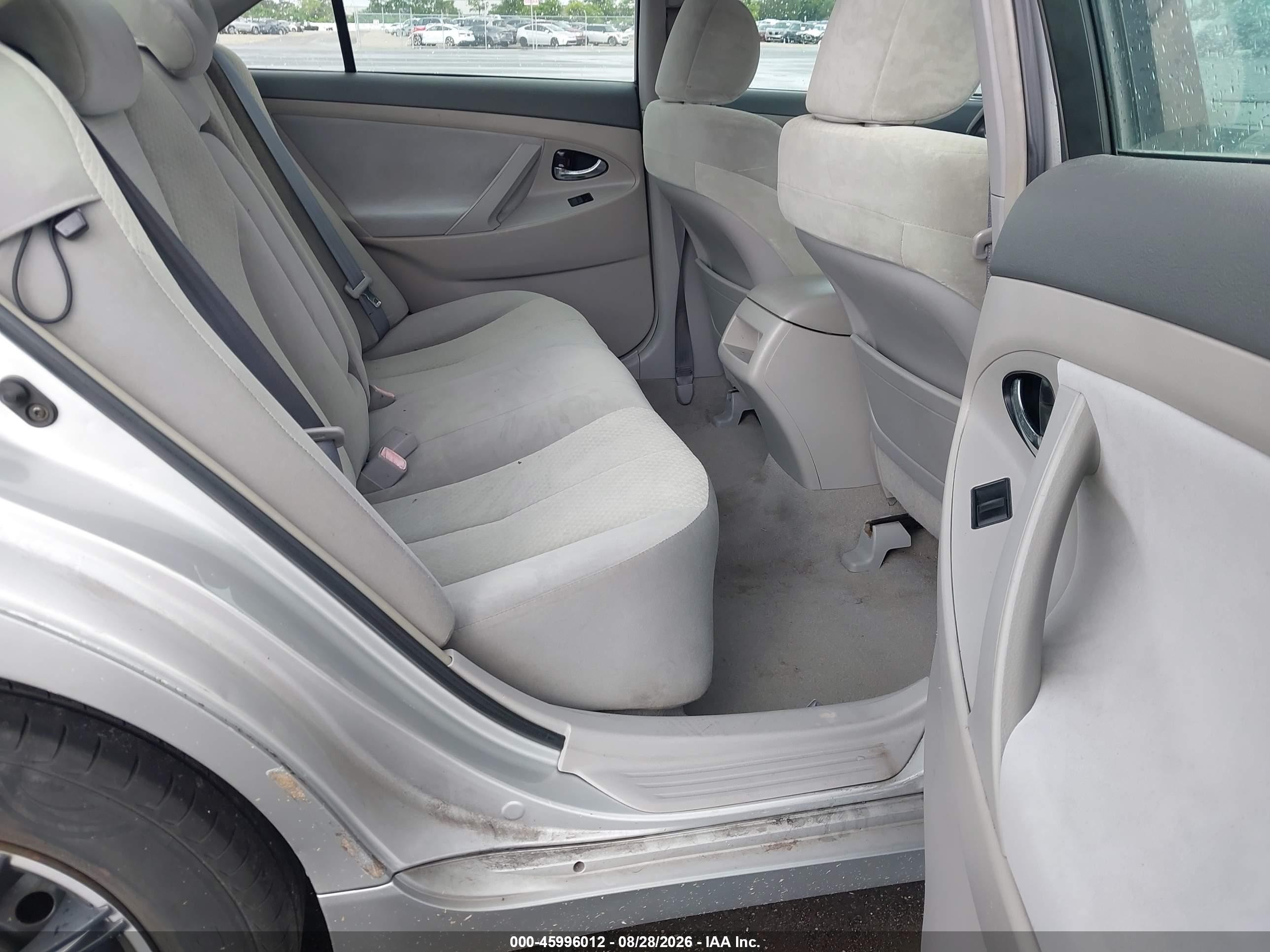 2007 Toyota Camry Ce Silver vin: 4T1BE46KX7U505925