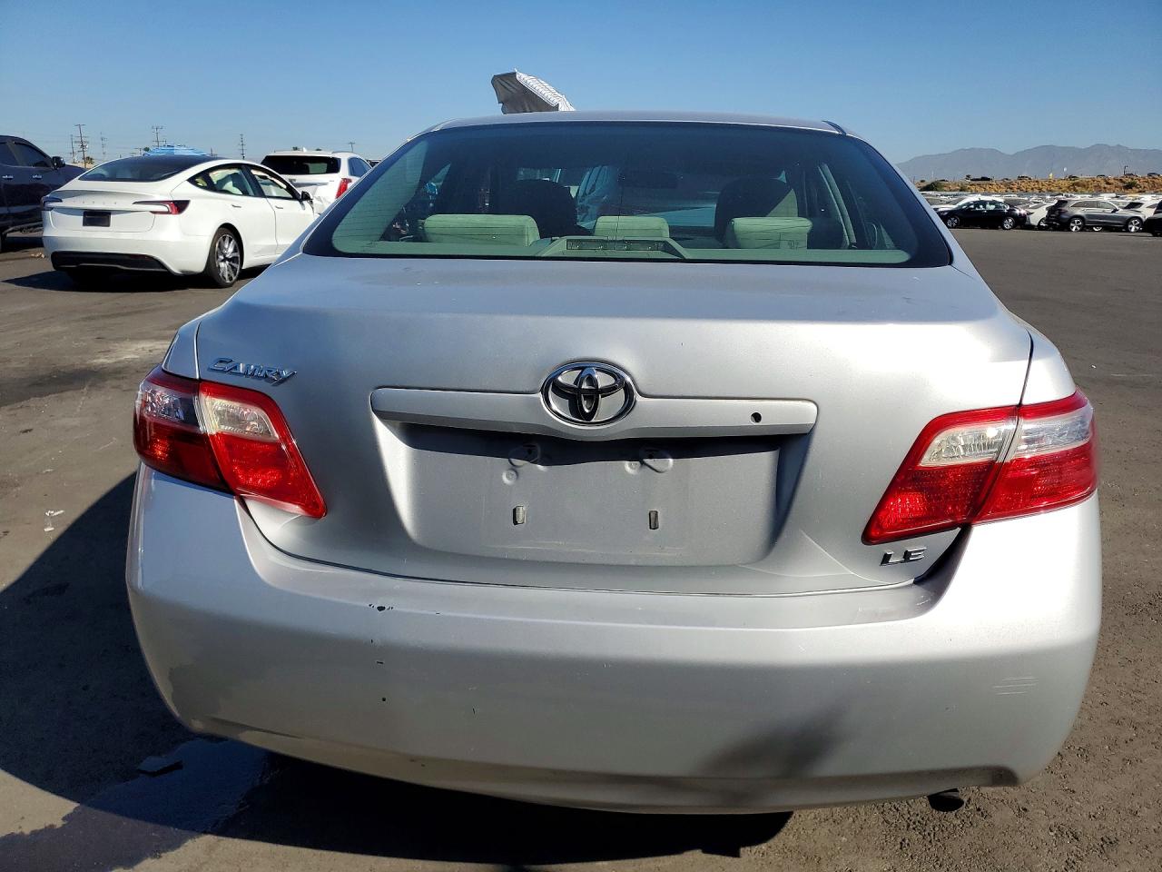 2007 Toyota Camry Le Silver vin: 4T1BE46KX7U509649