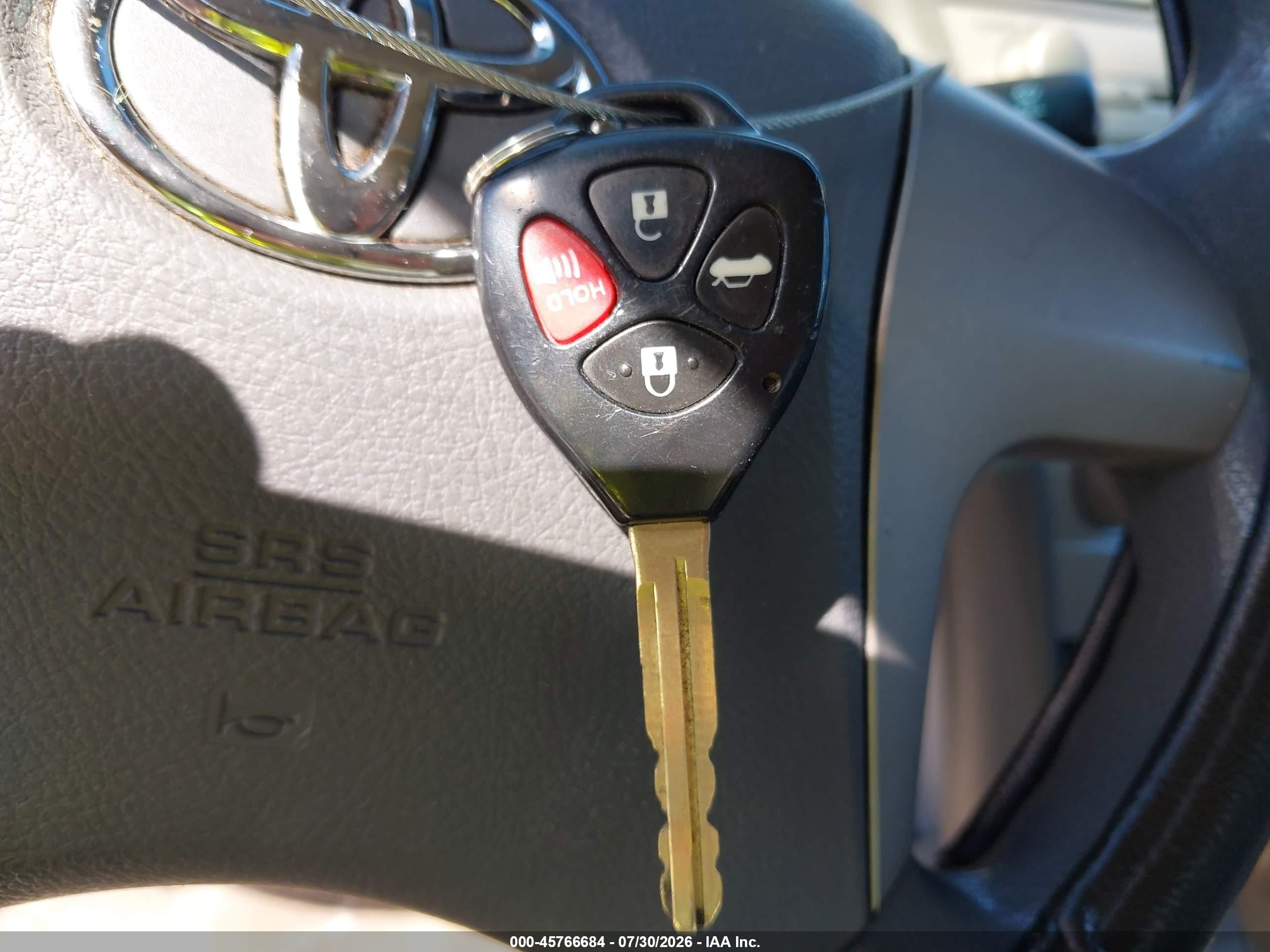 2007 Toyota Camry Le Серебряный vin: 4T1BE46KX7U509912