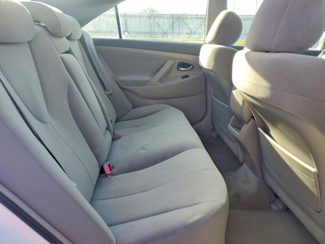 2007 Toyota Camry Le Серый vin: 4T1BE46KX7U512809