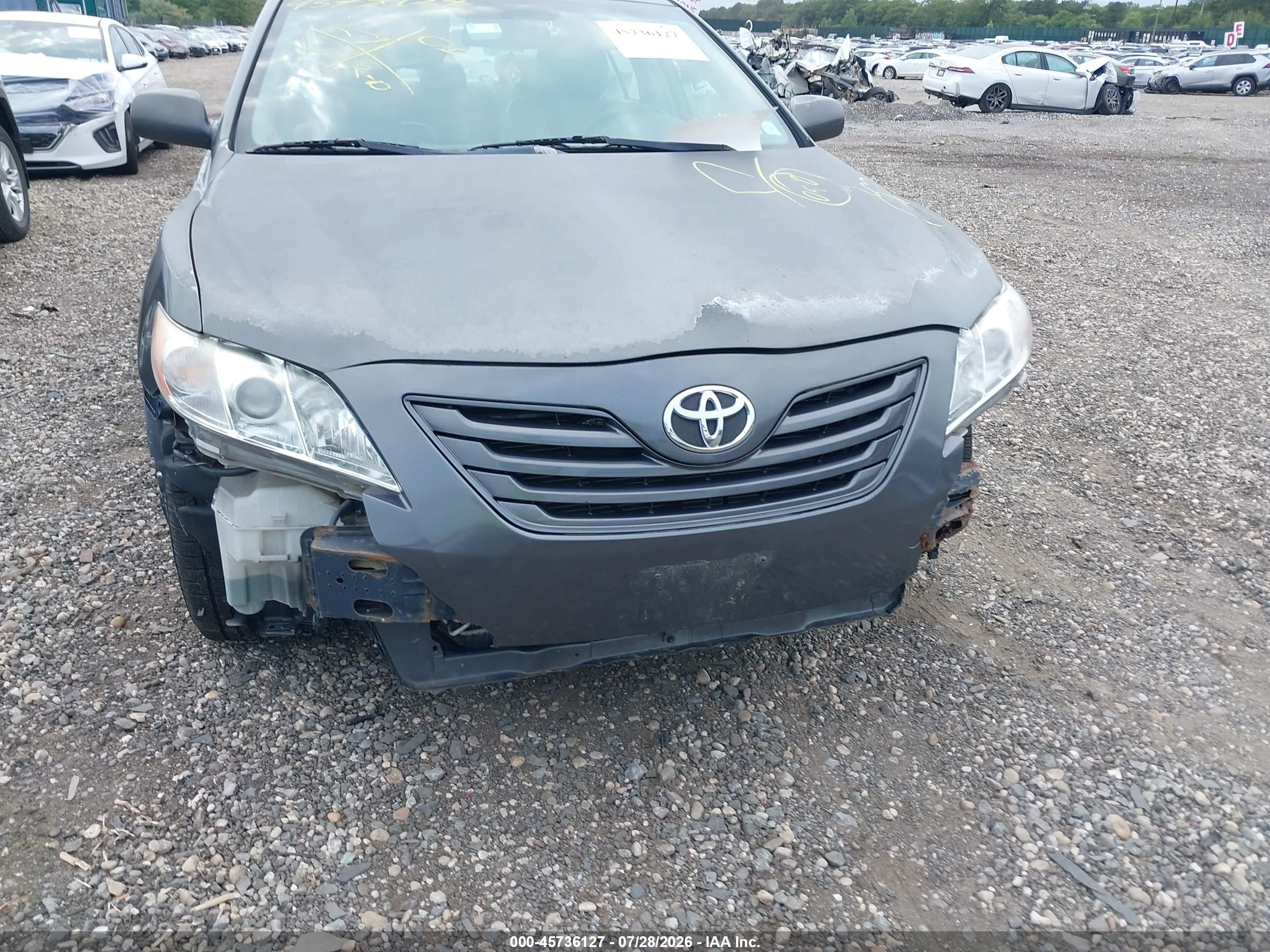 2007 Toyota Camry Le Gray vin: 4T1BE46KX7U521705