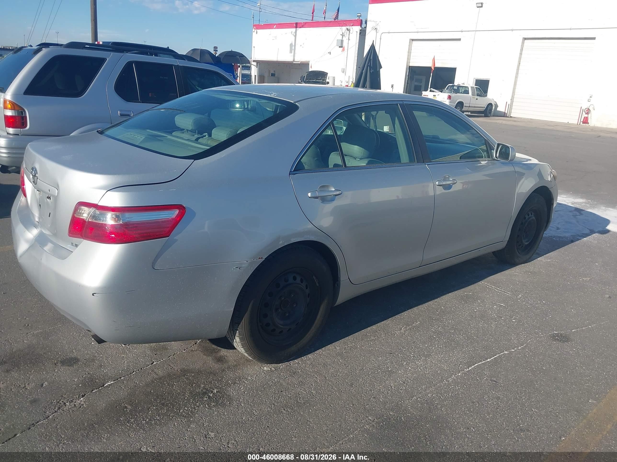 2007 Toyota Camry Le Silver vin: 4T1BE46KX7U526998