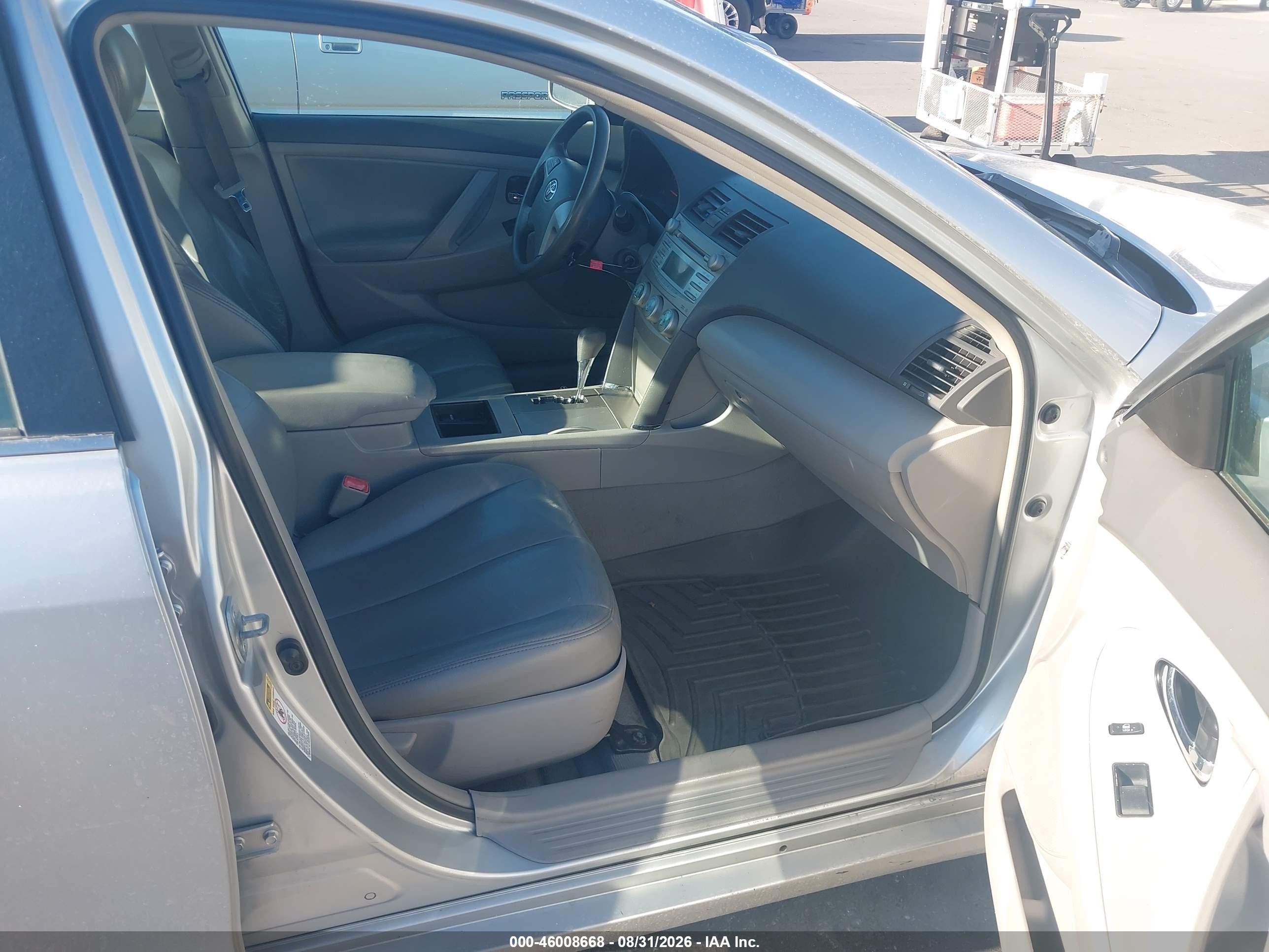 2007 Toyota Camry Le Silver vin: 4T1BE46KX7U526998