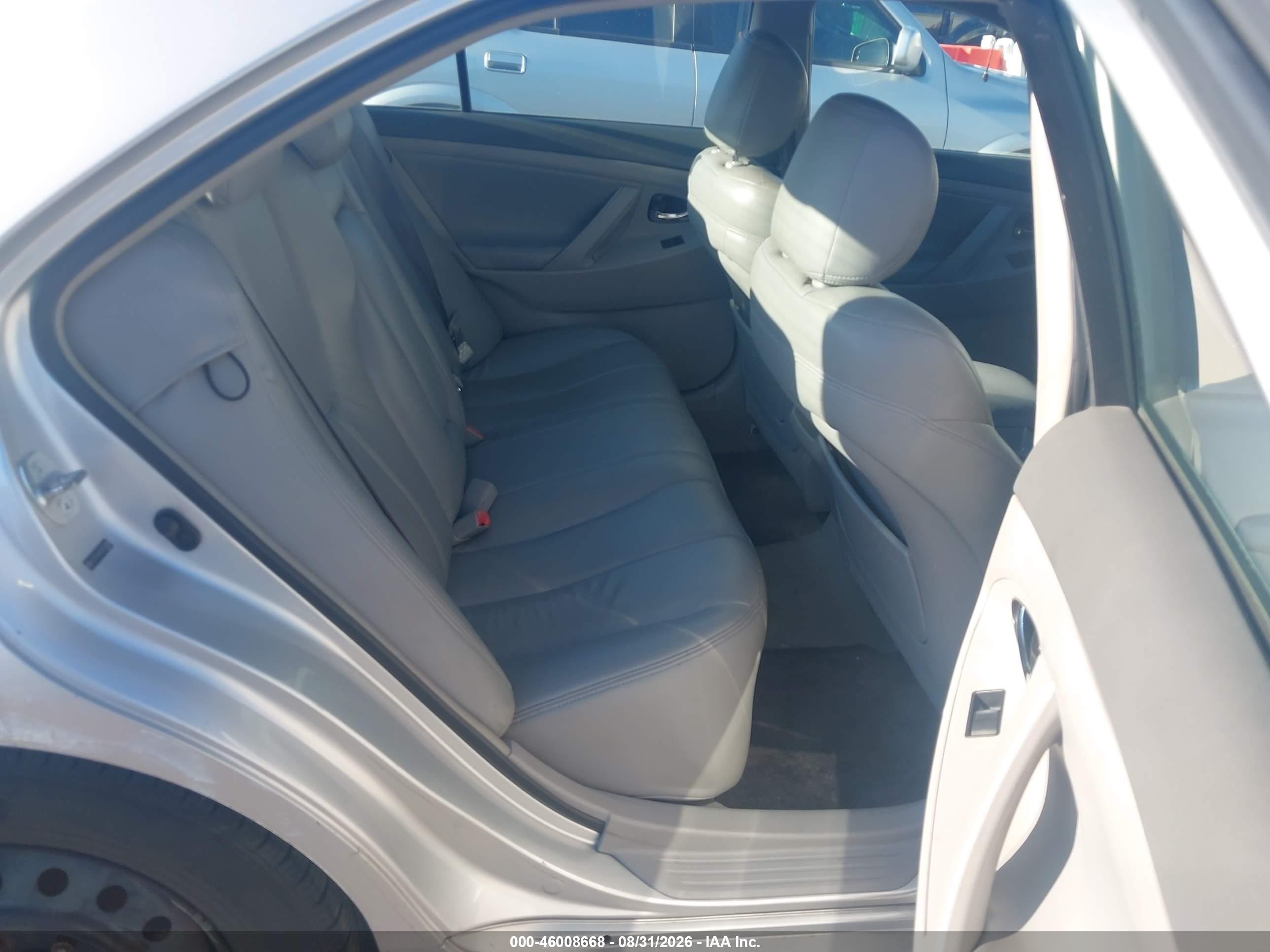 2007 Toyota Camry Le Silver vin: 4T1BE46KX7U526998