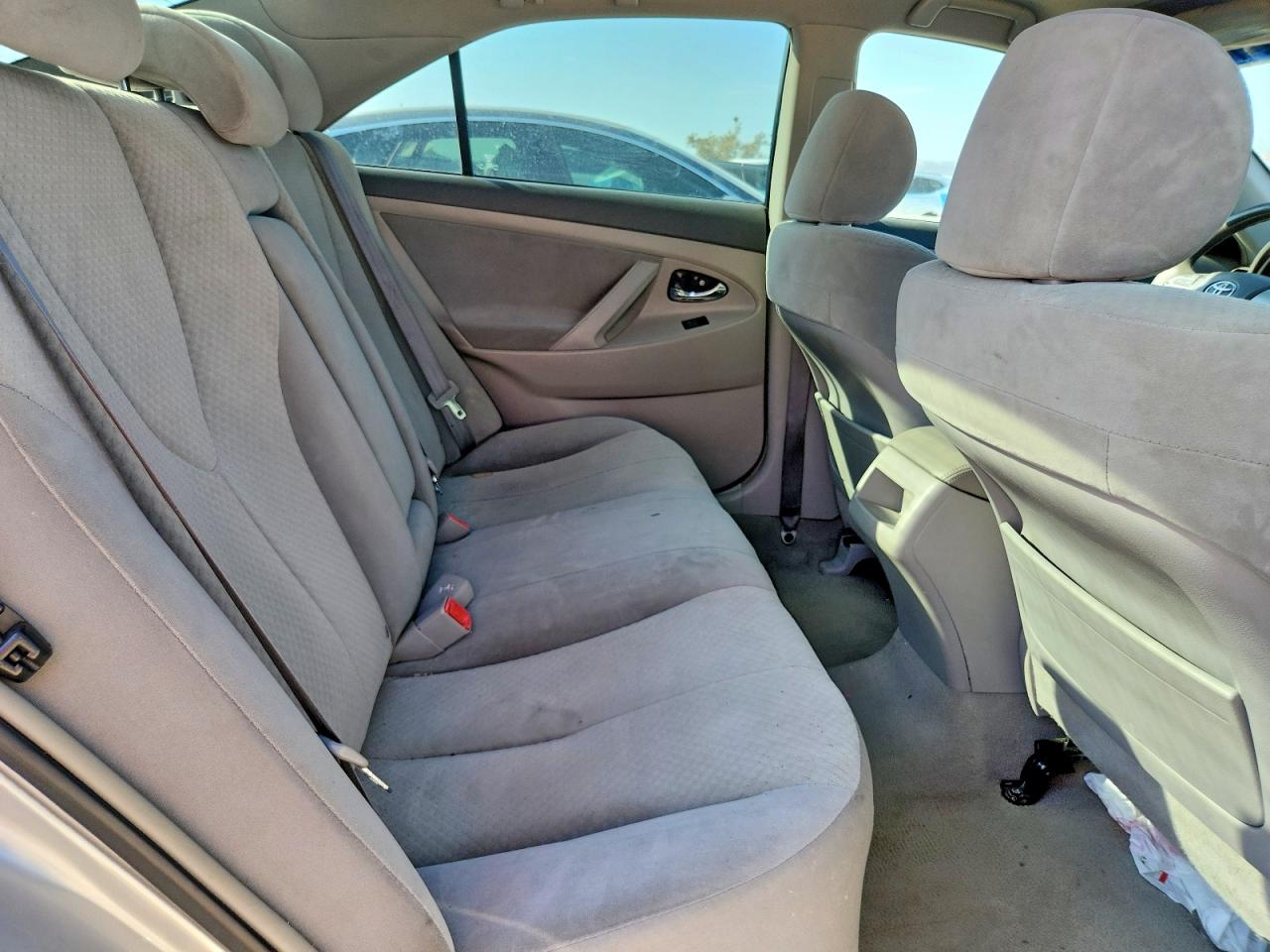 2007 Toyota Camry Le Silver vin: 4T1BE46KX7U531411