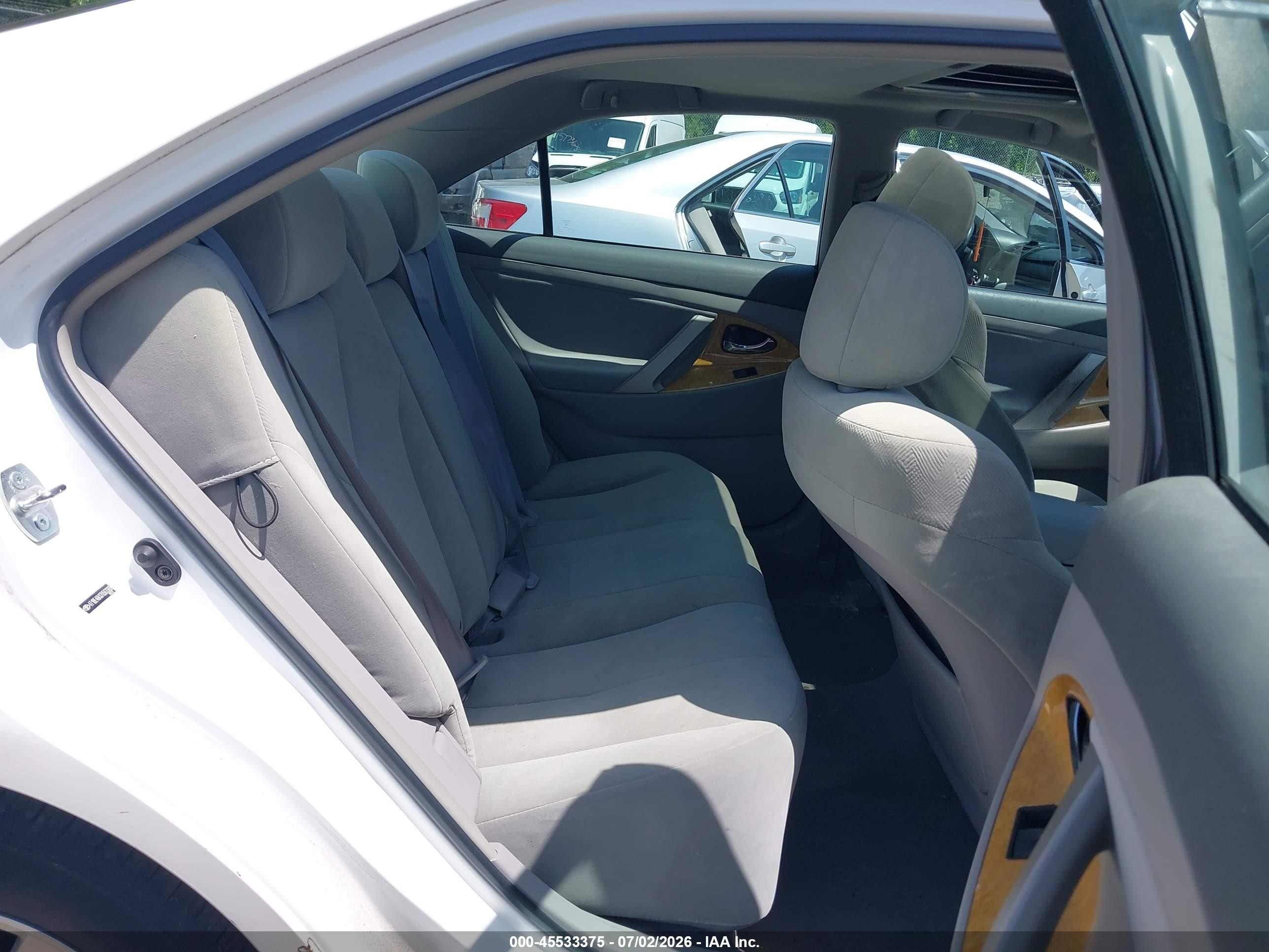 2007 Toyota Camry Xle White vin: 4T1BE46KX7U563369