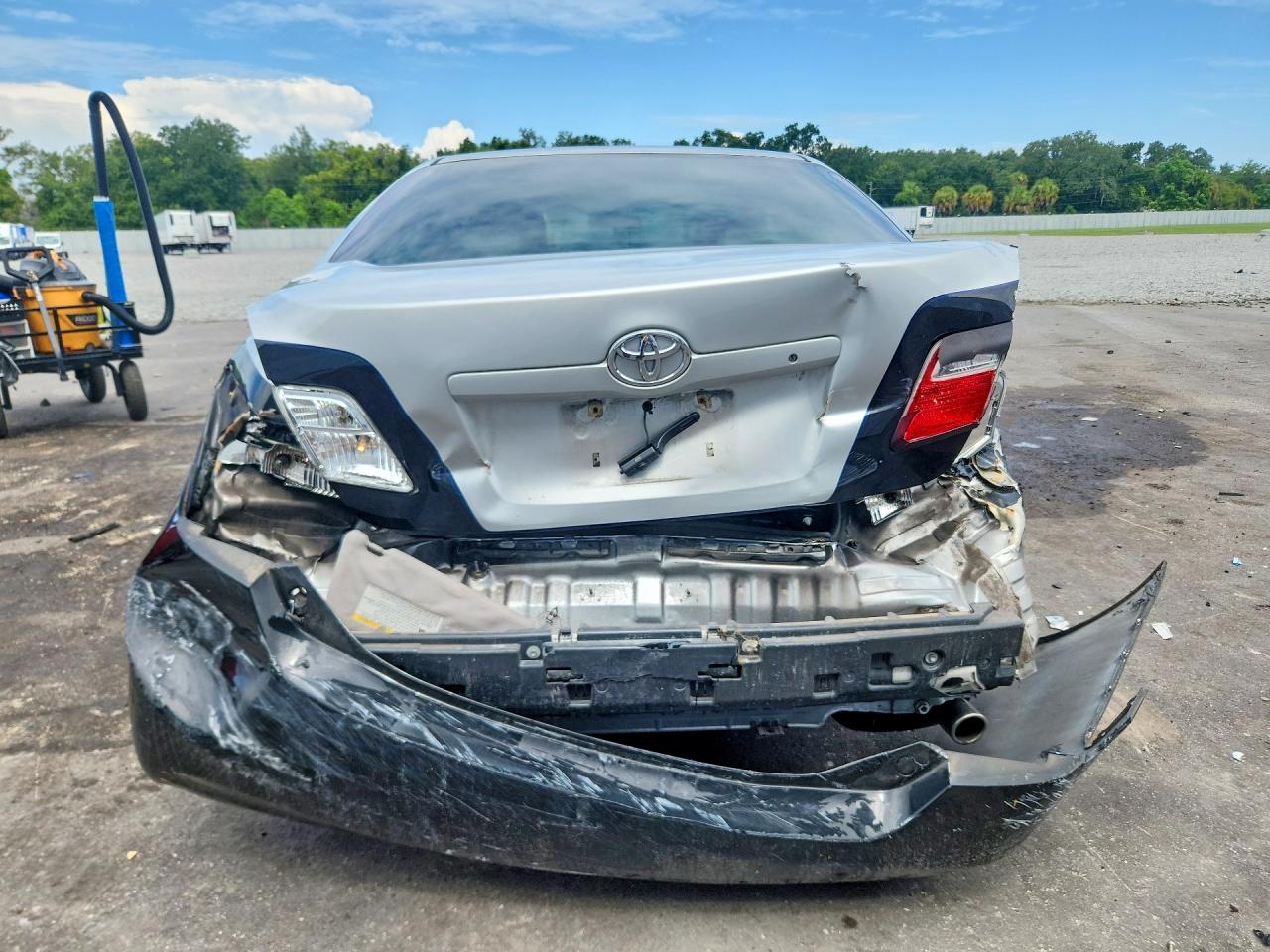 2007 Toyota Camry Le Two Tone vin: 4T1BE46KX7U583900