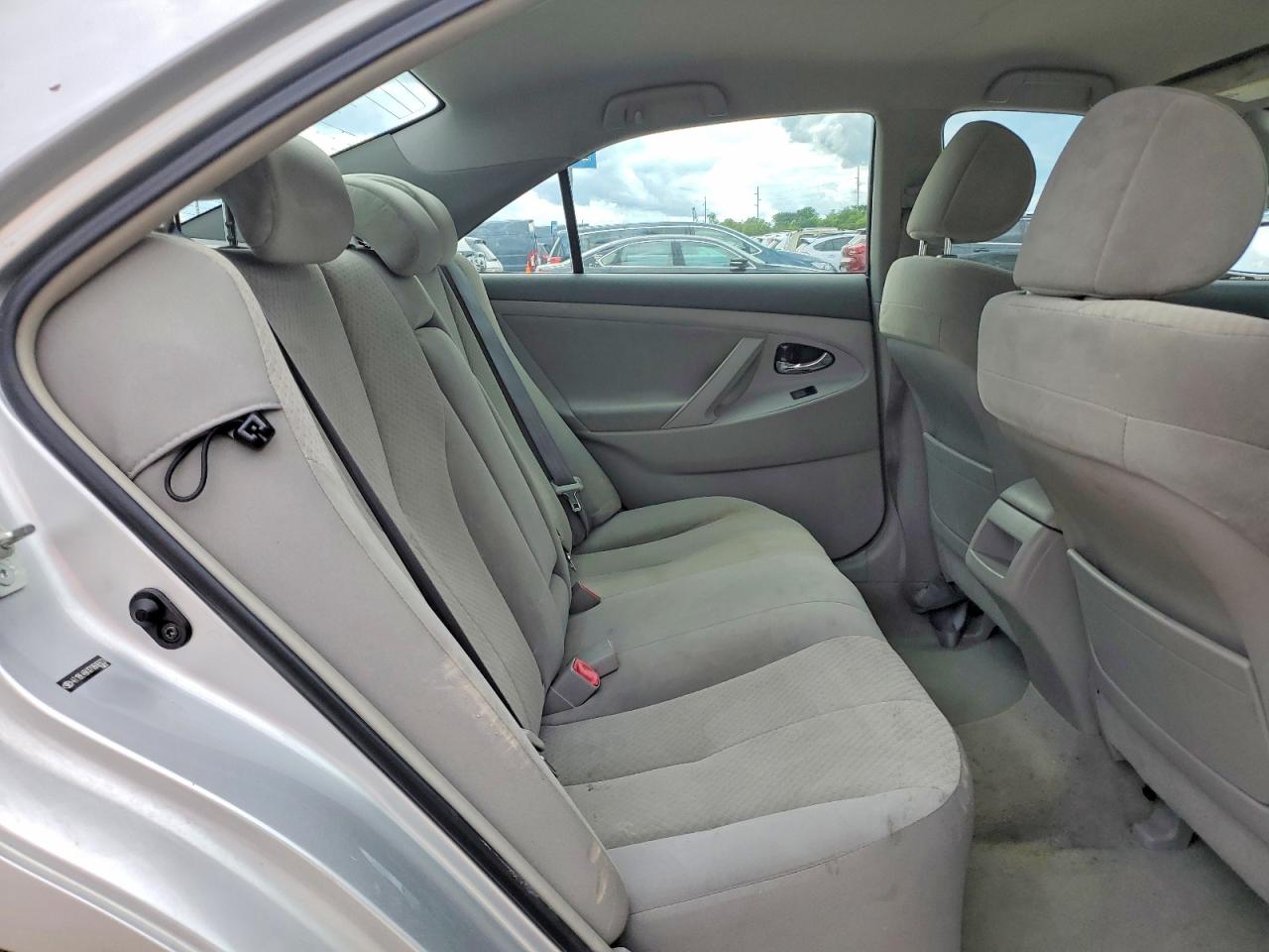 2007 Toyota Camry Le Silver vin: 4T1BE46KX7U606933