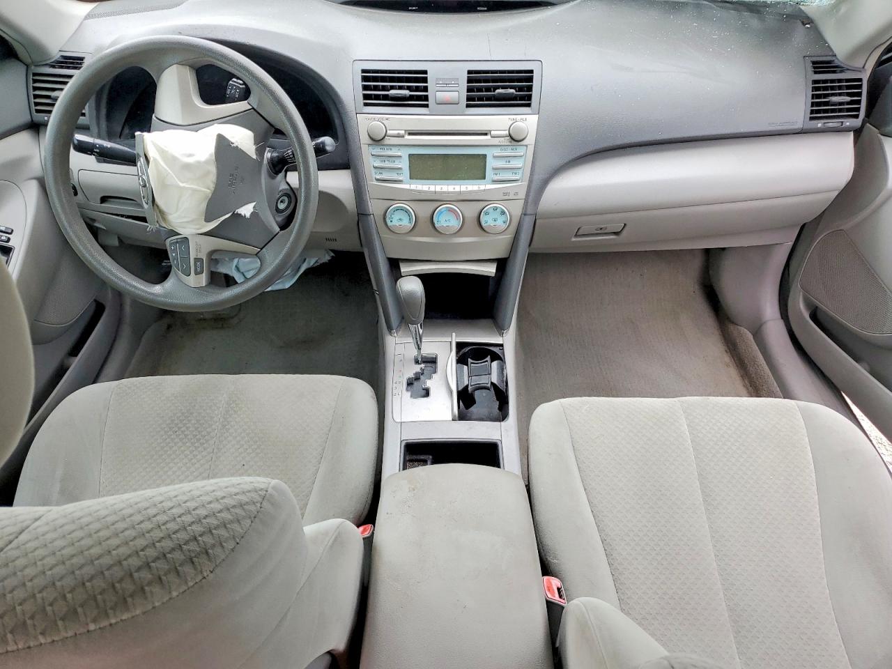 2007 Toyota Camry Le Silver vin: 4T1BE46KX7U606933
