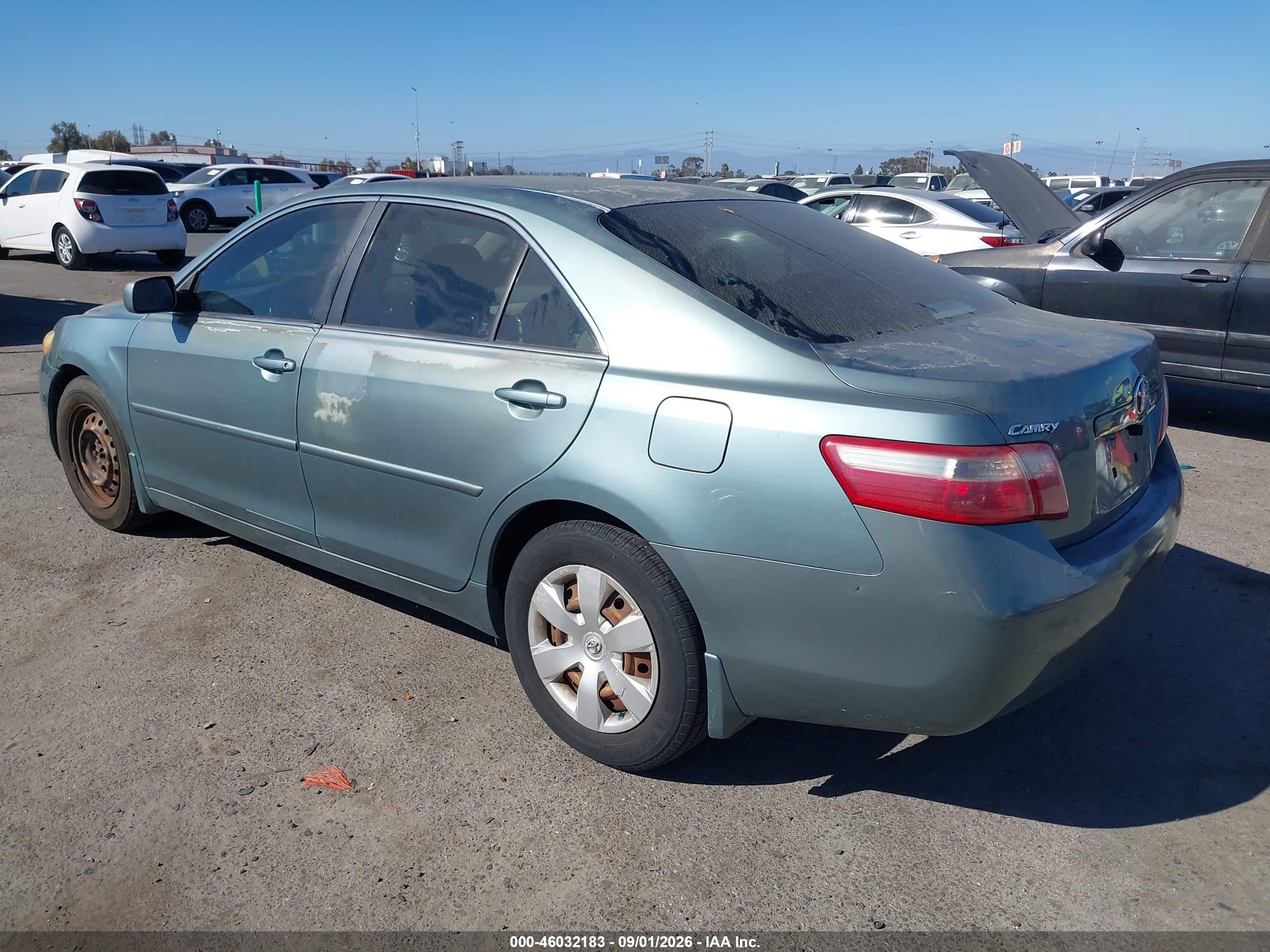 2007 Toyota Camry Le Teal vin: 4T1BE46KX7U611596