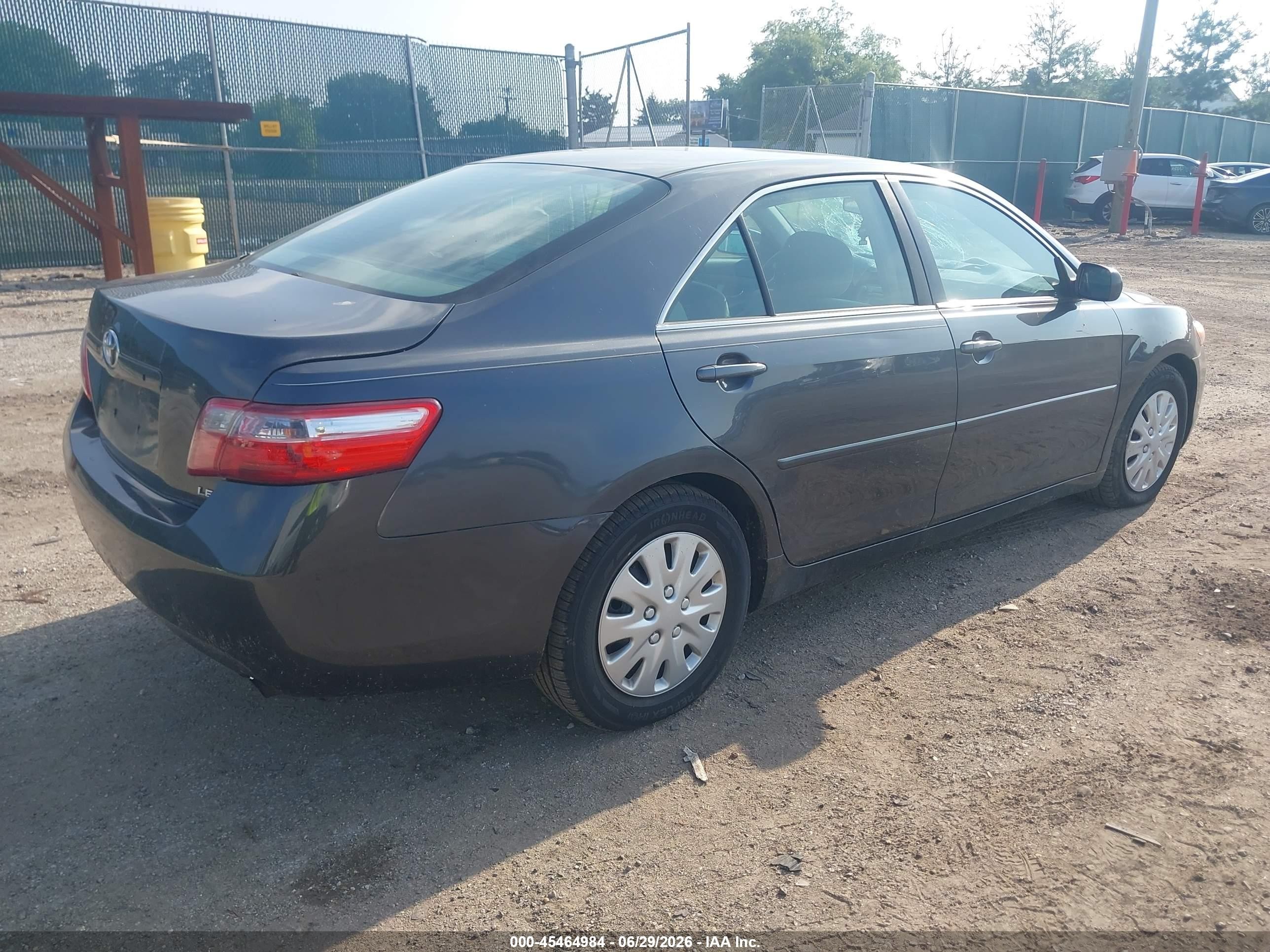 2007 Toyota Camry Le Gray vin: 4T1BE46KX7U634151