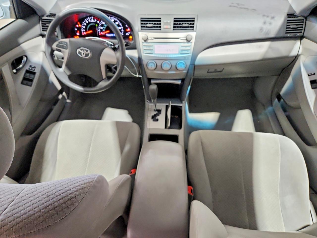 2007 Toyota Camry Le Серебряный vin: 4T1BE46KX7U639379