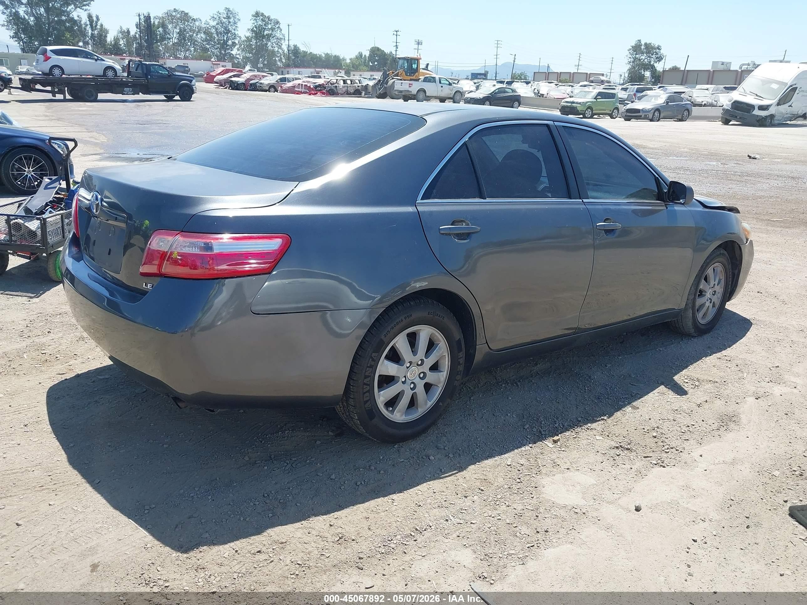 2007 Toyota Camry Le Gray vin: 4T1BE46KX7U650222