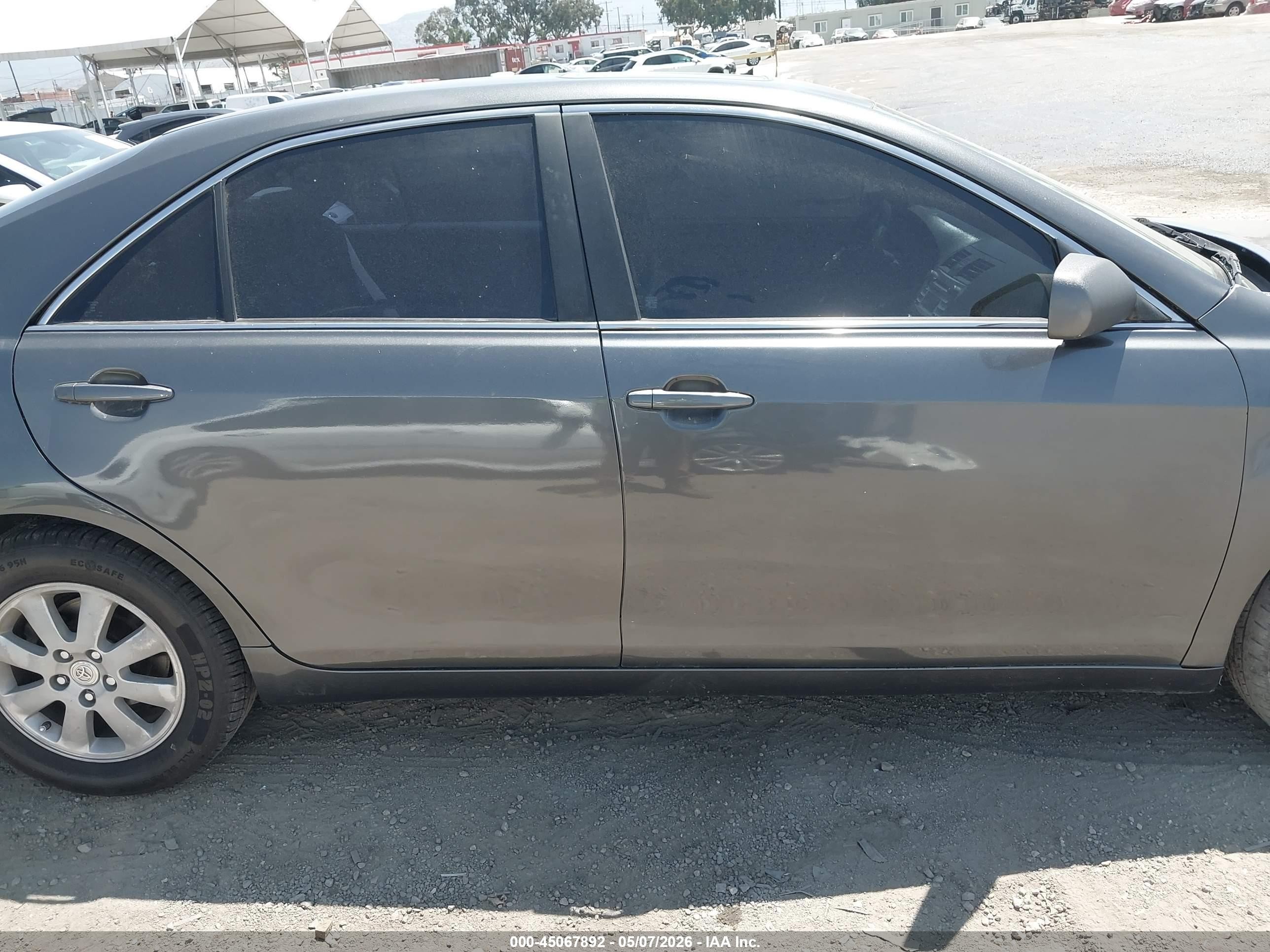 2007 Toyota Camry Le Gray vin: 4T1BE46KX7U650222