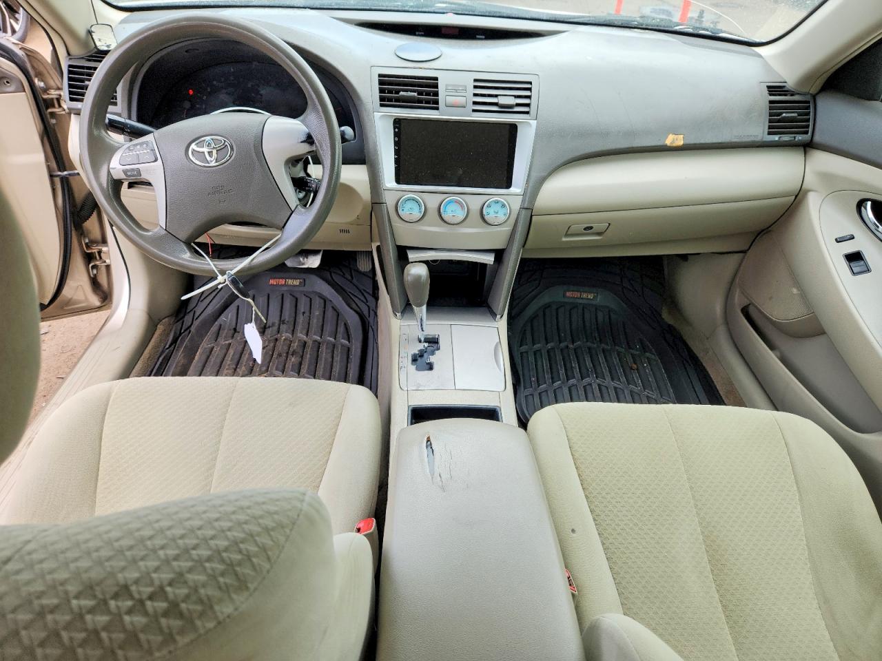 2007 Toyota Camry Le Gold vin: 4T1BE46KX7U668462