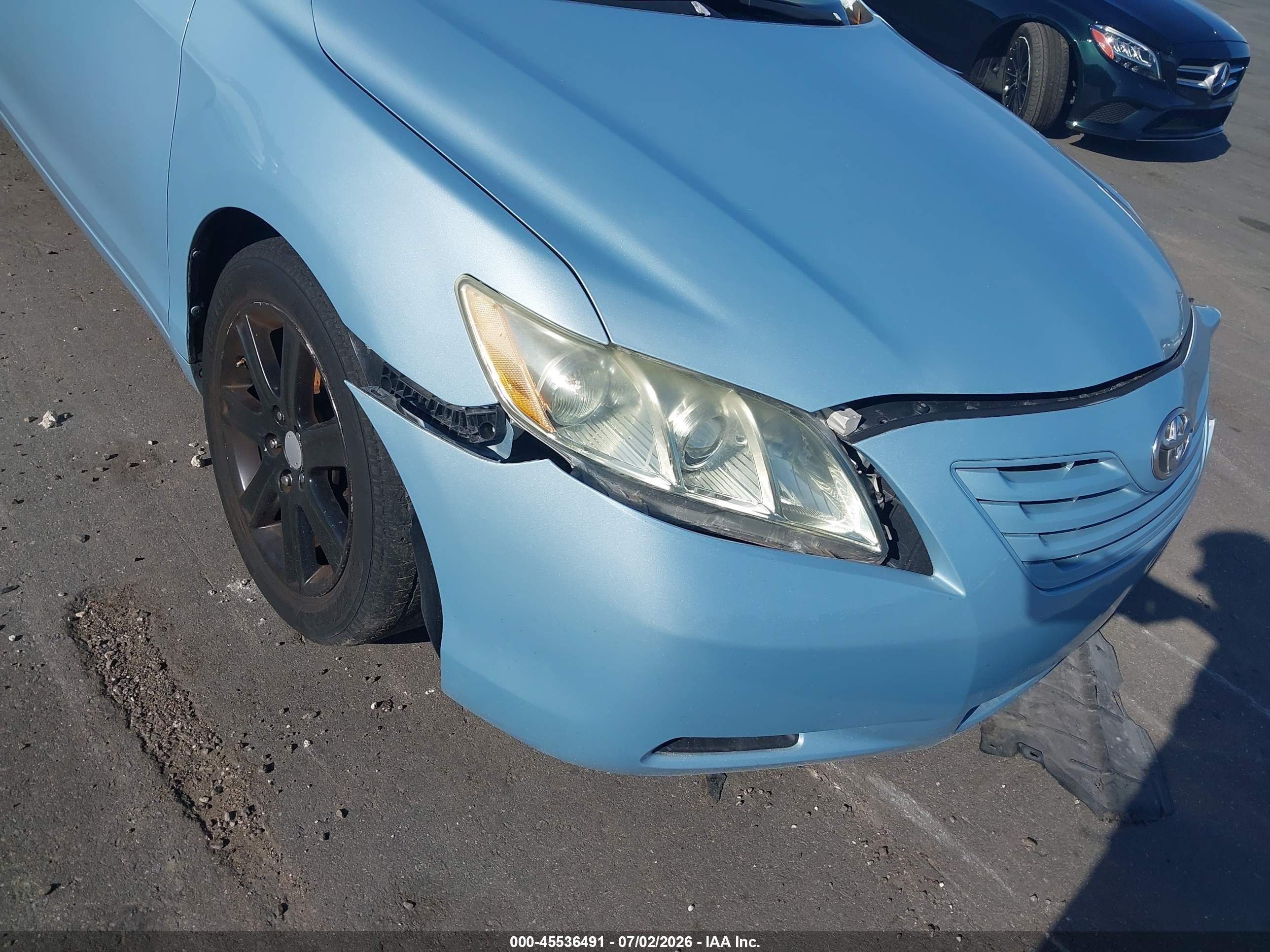 2007 Toyota Camry Le Blue vin: 4T1BE46KX7U668574