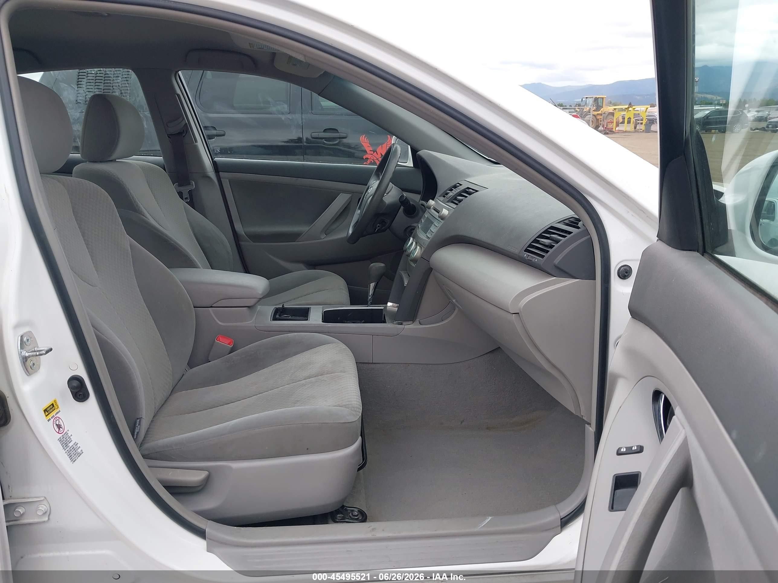 2007 Toyota Camry Le Белый vin: 4T1BE46KX7U679980