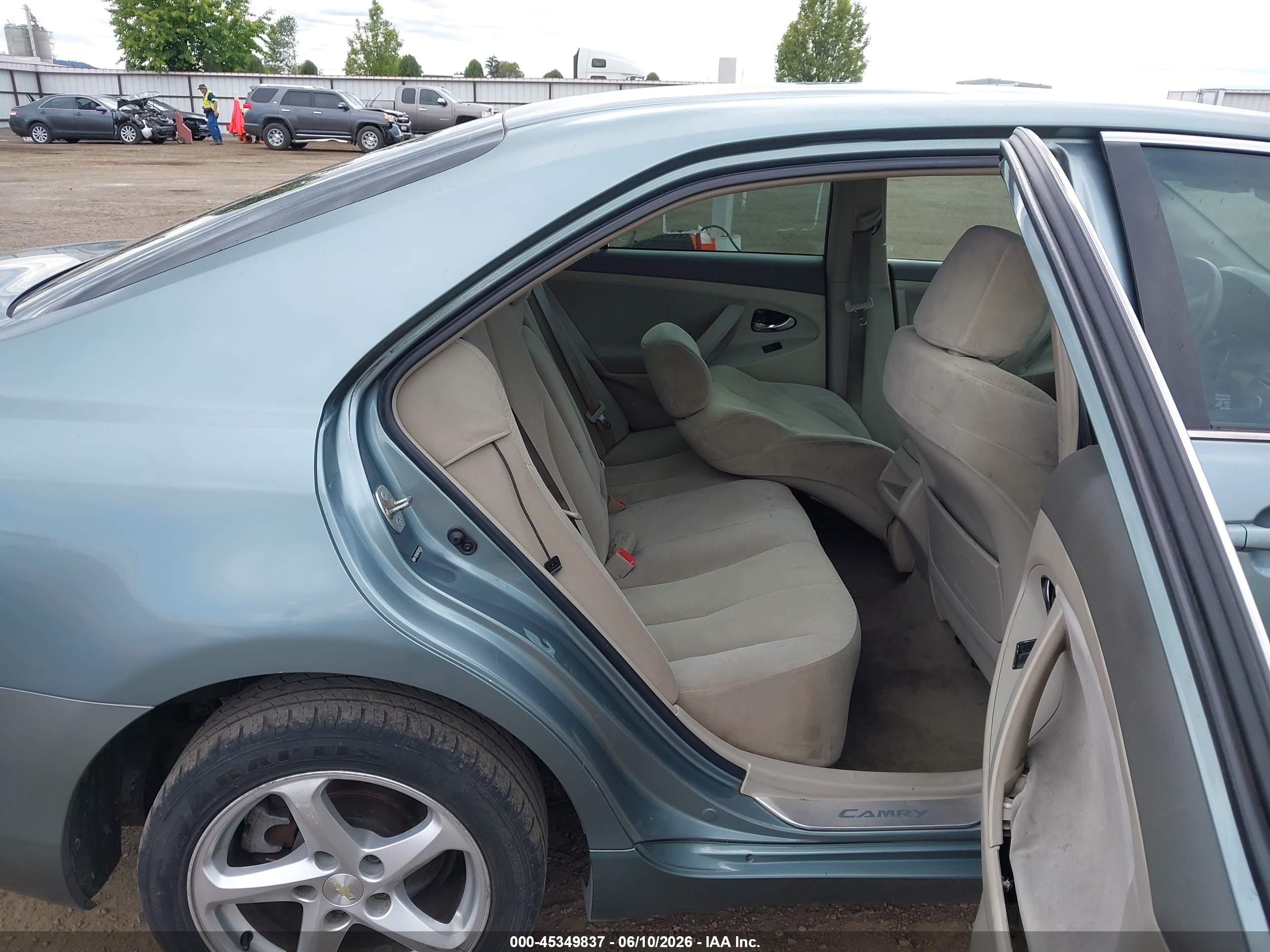 2007 Toyota Camry Le Green vin: 4T1BE46KX7U681258