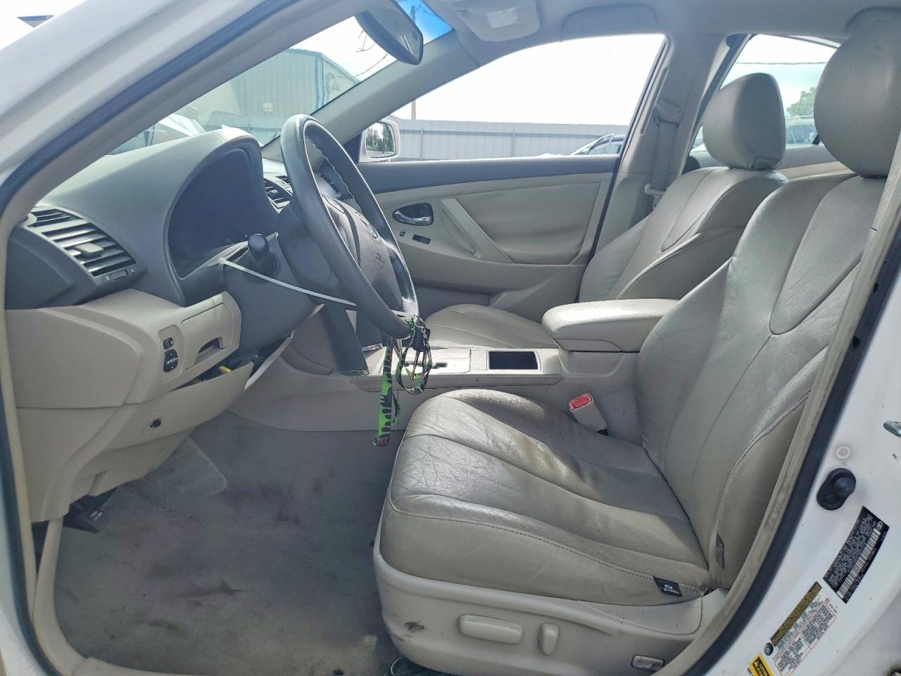 2007 Toyota Camry Le White vin: 4T1BE46KX7U681518