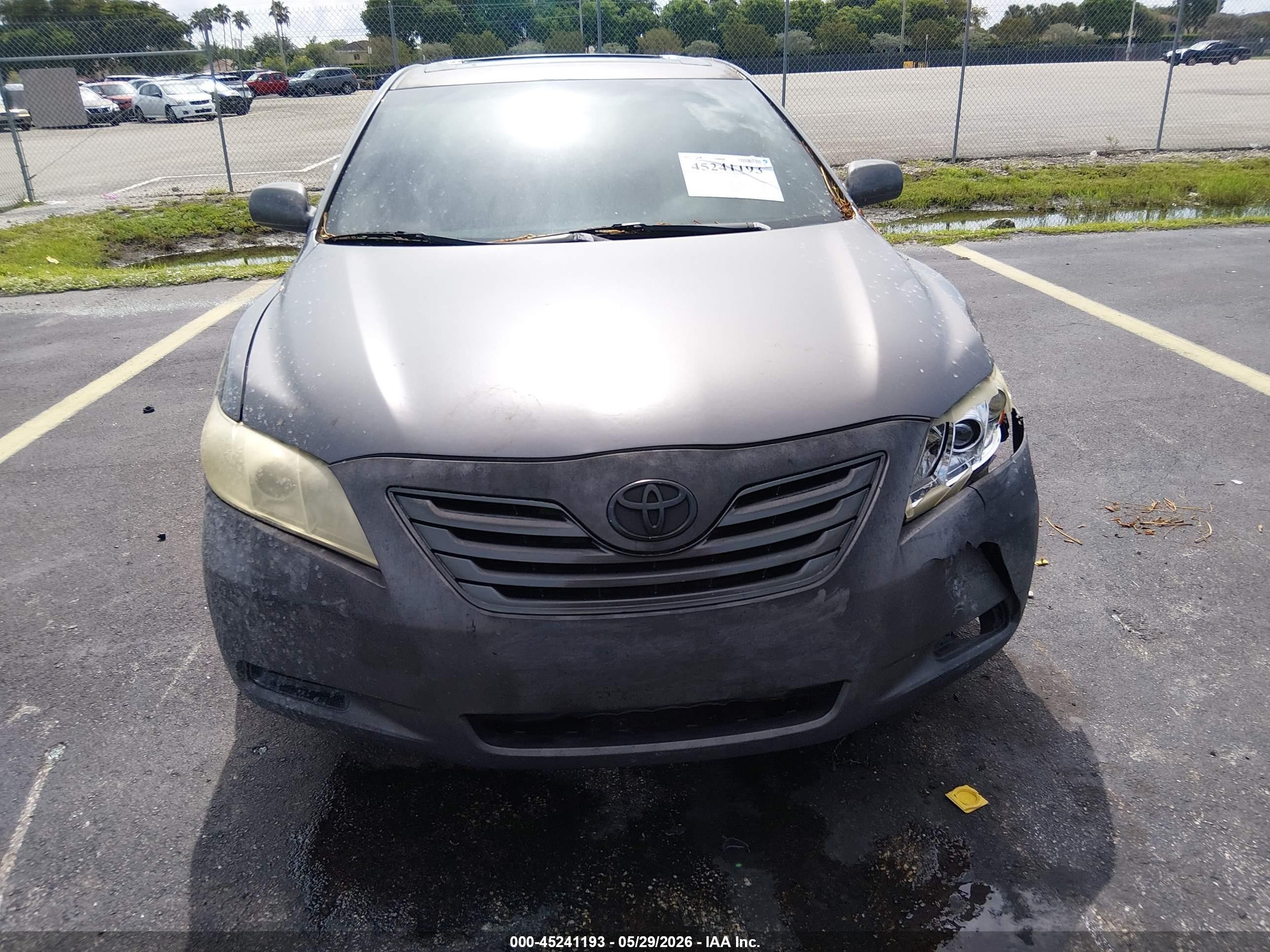 2007 Toyota Camry Le Gray vin: 4T1BE46KX7U690252