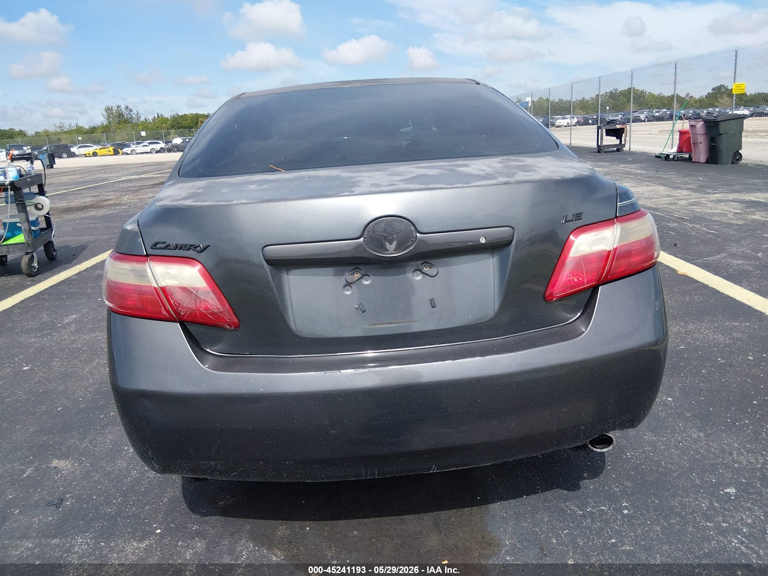 2007 Toyota Camry Le Gray vin: 4T1BE46KX7U690252
