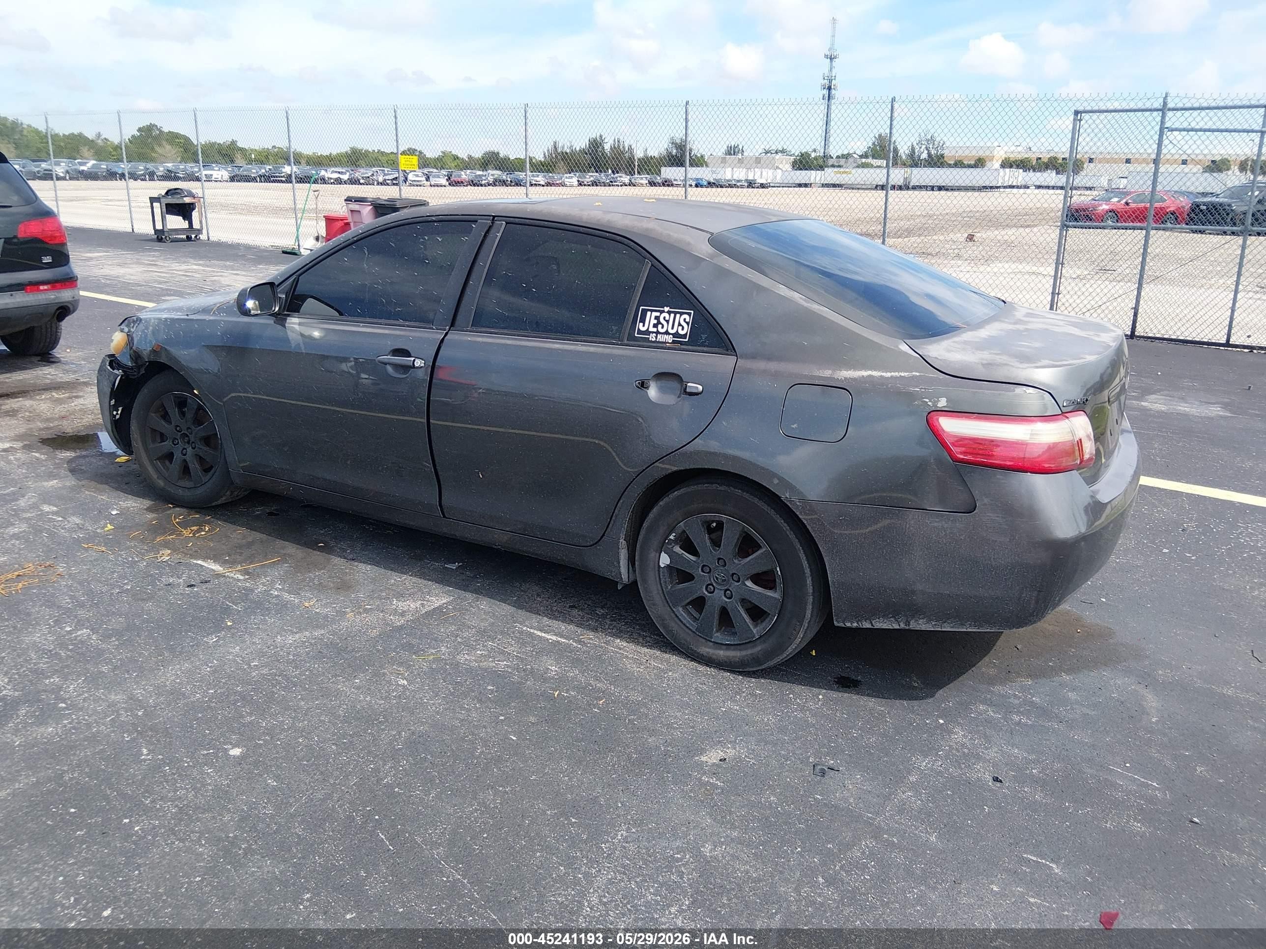 2007 Toyota Camry Le Gray vin: 4T1BE46KX7U690252