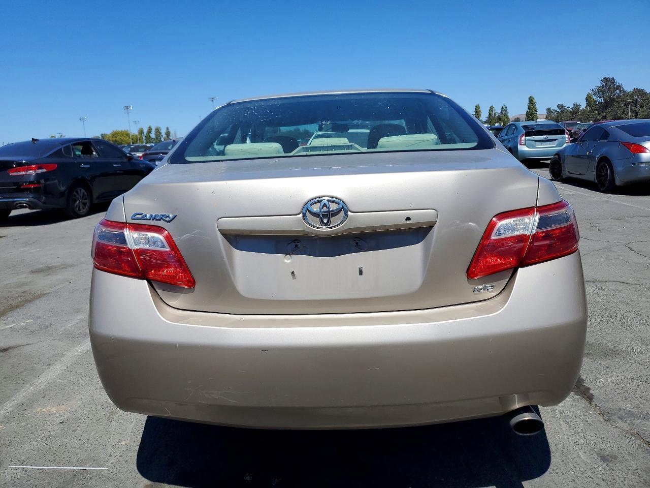 2007 Toyota Camry Ce Золотой vin: 4T1BE46KX7U708233
