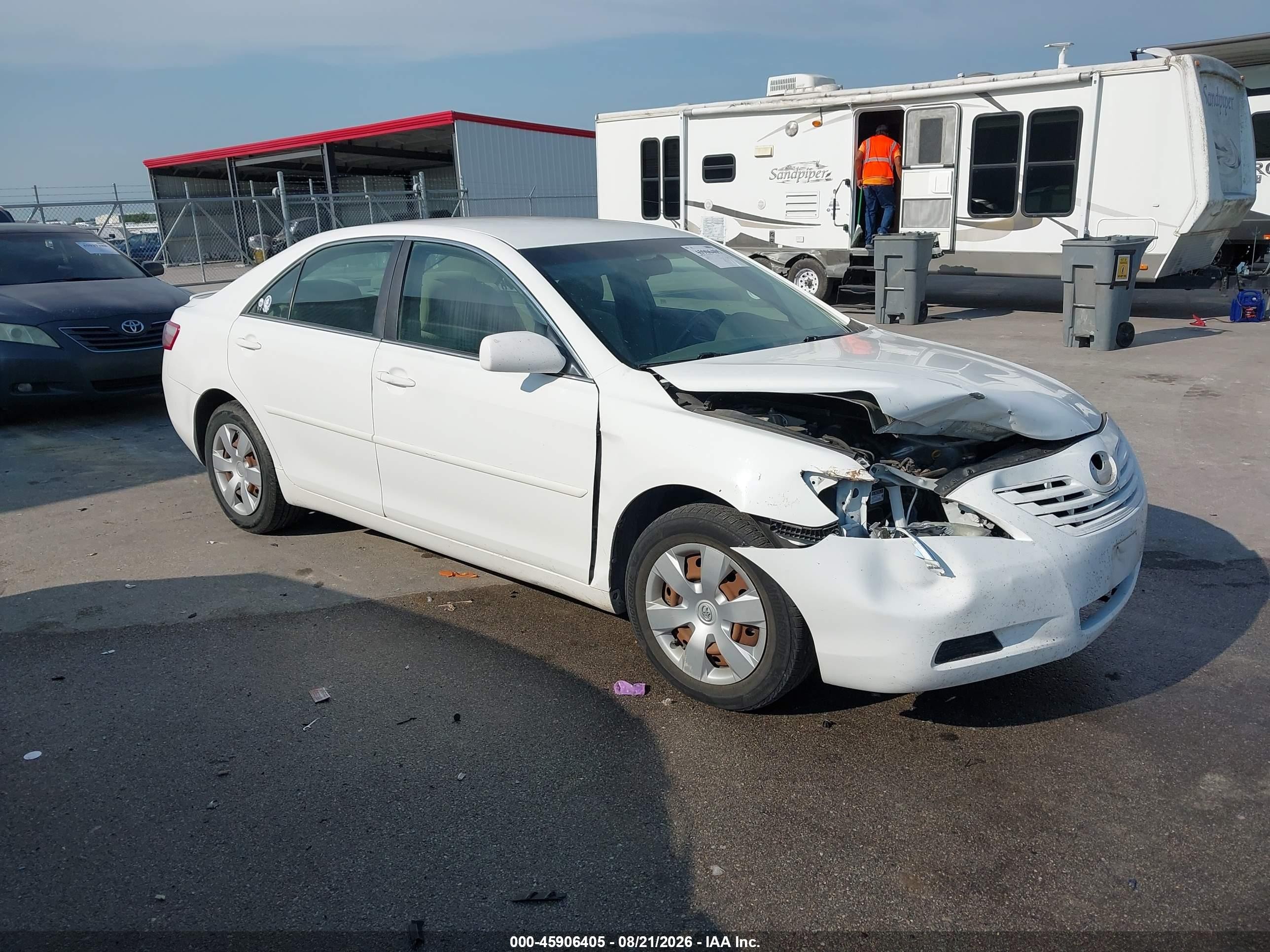 2007 Toyota Camry Le White vin: 4T1BE46KX7U714145