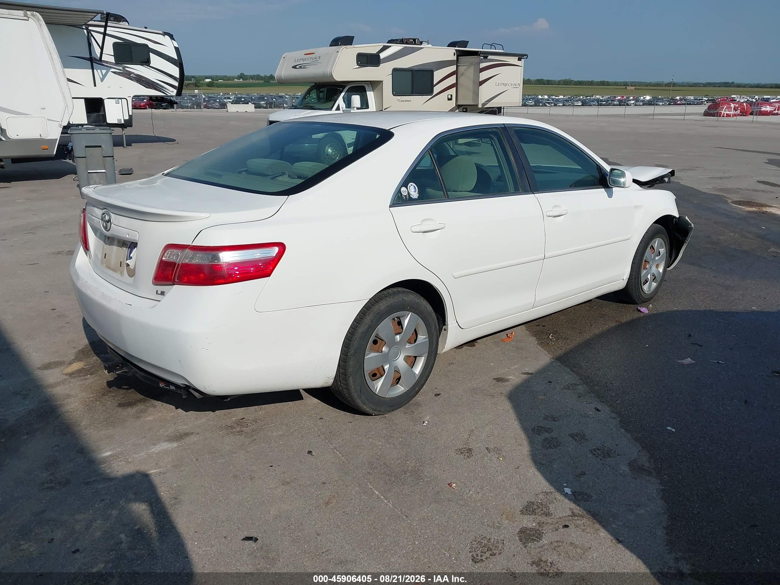 2007 Toyota Camry Le White vin: 4T1BE46KX7U714145