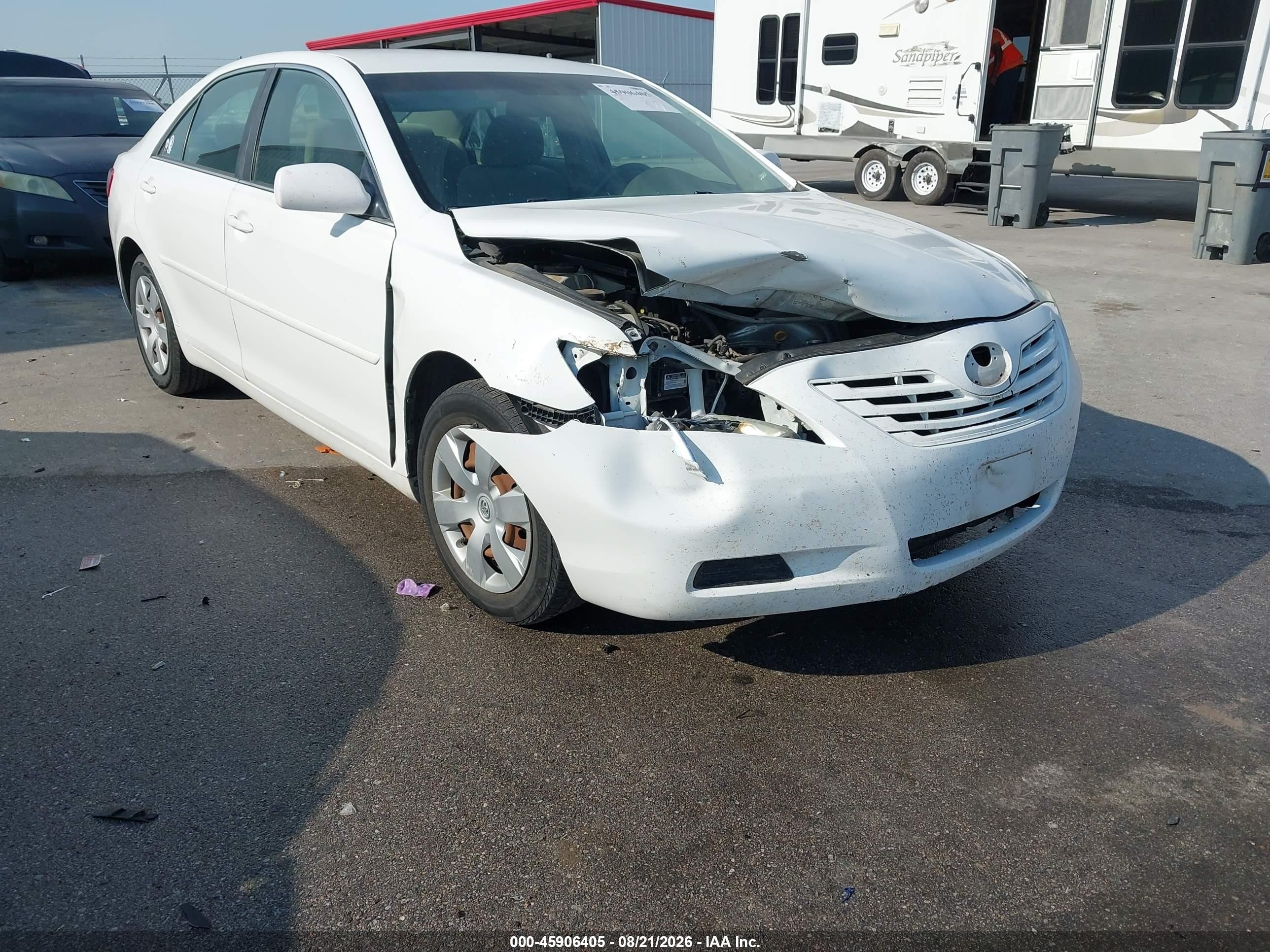 2007 Toyota Camry Le White vin: 4T1BE46KX7U714145