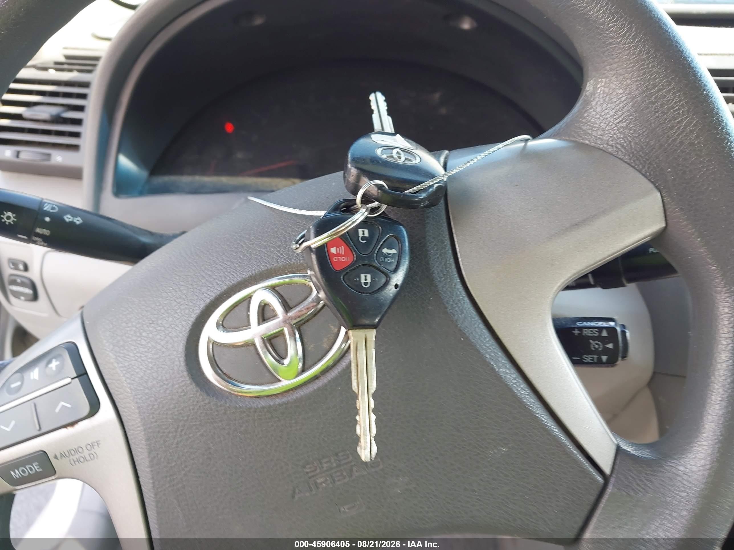 2007 Toyota Camry Le White vin: 4T1BE46KX7U714145