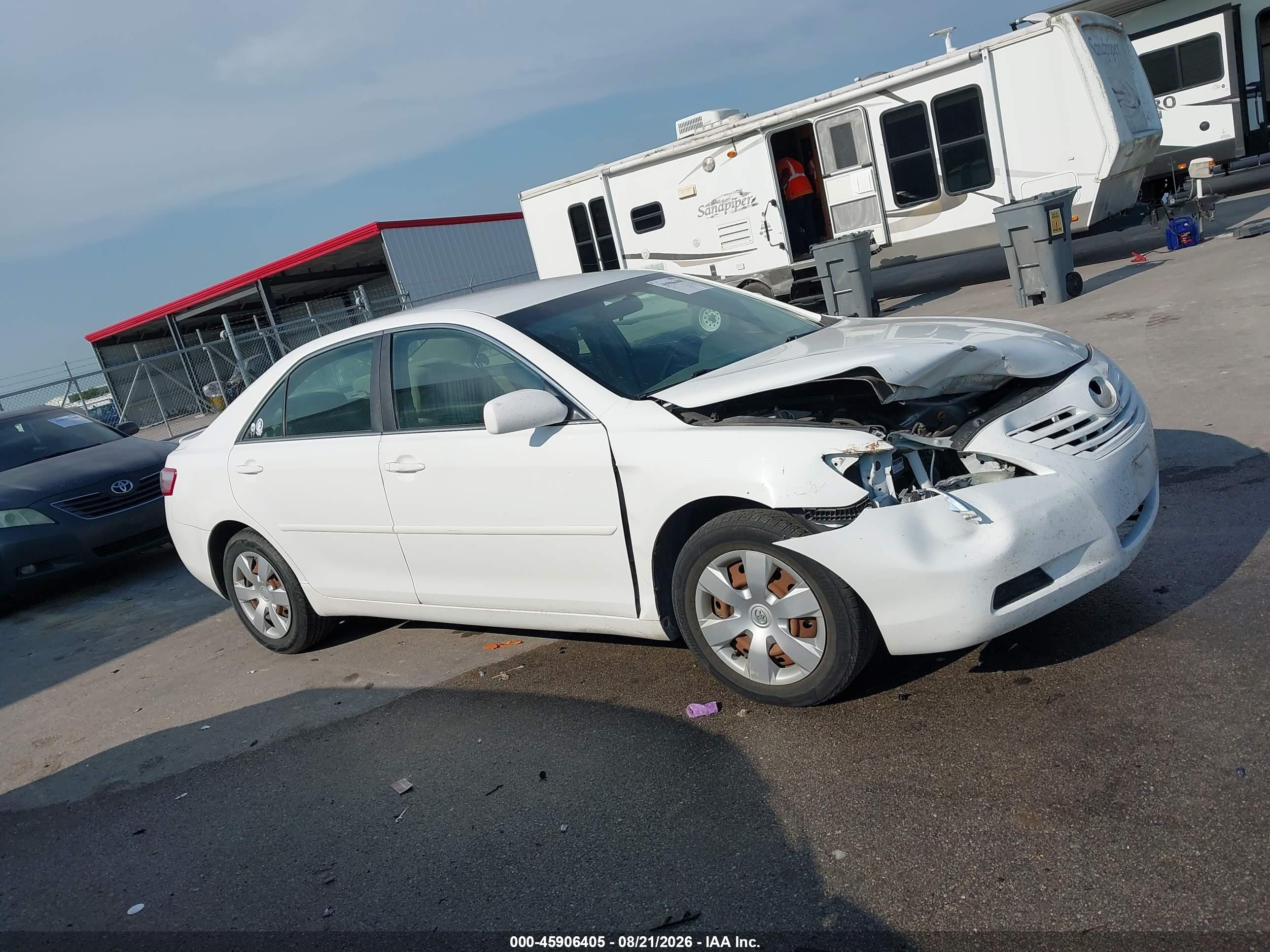2007 Toyota Camry Le White vin: 4T1BE46KX7U714145