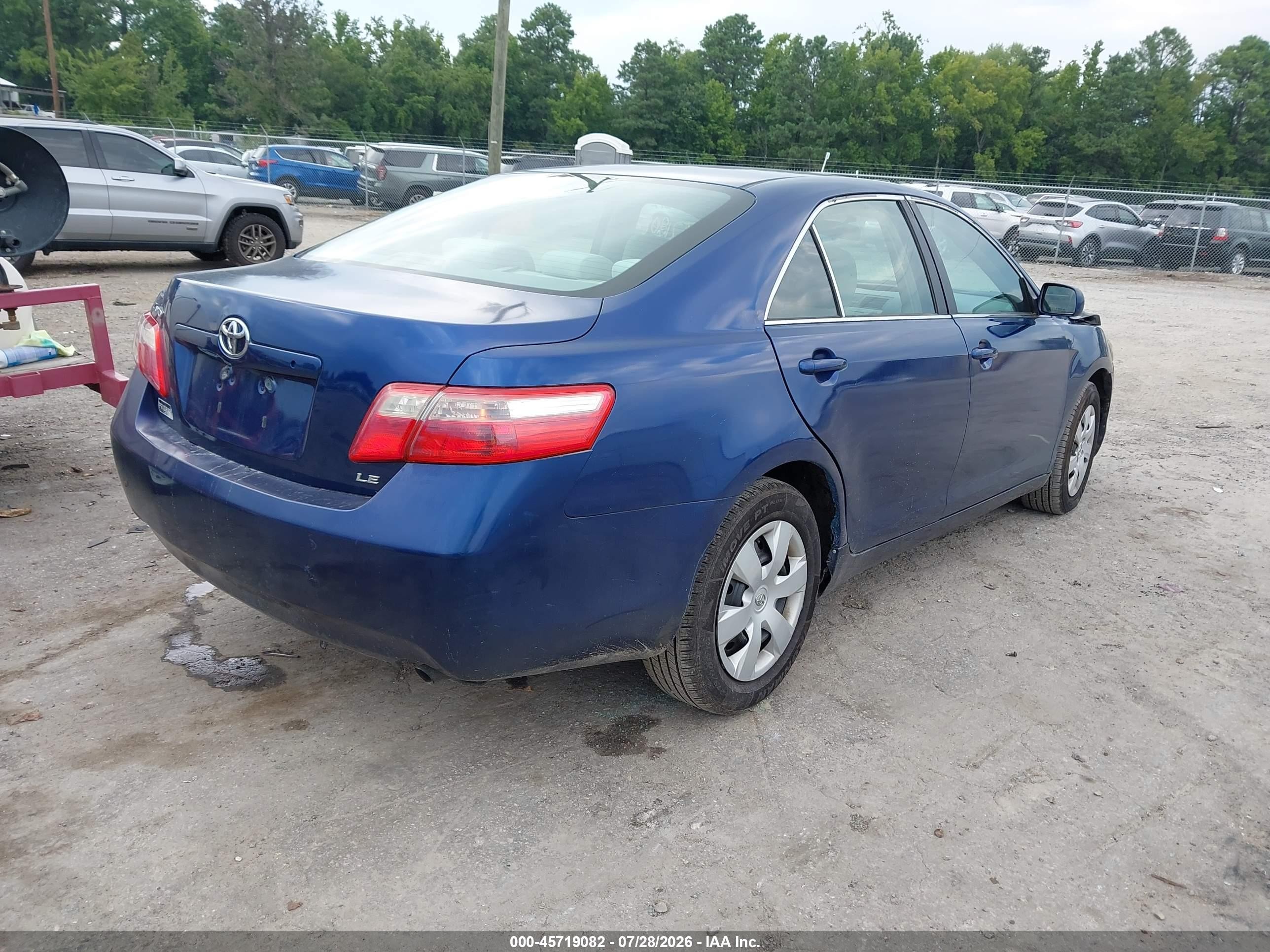 2008 Toyota Camry Le Blue vin: 4T1BE46KX8U202144