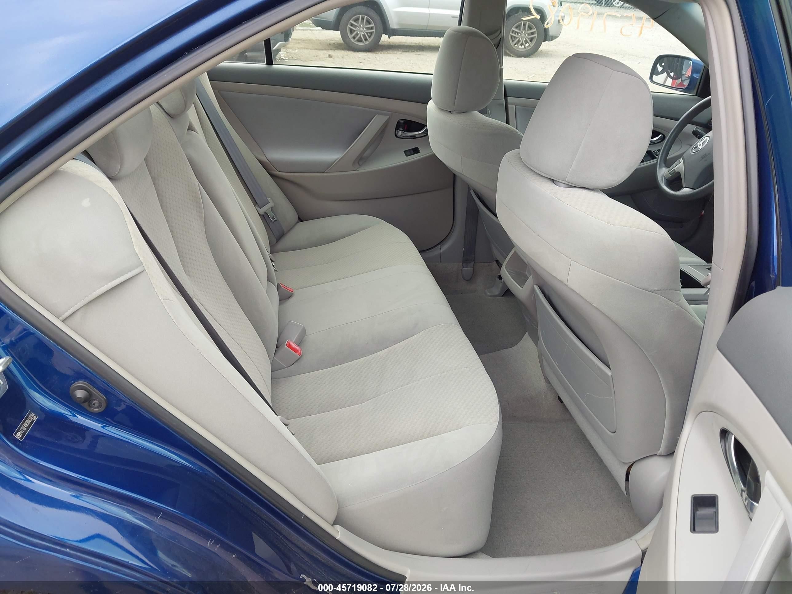 2008 Toyota Camry Le Blue vin: 4T1BE46KX8U202144