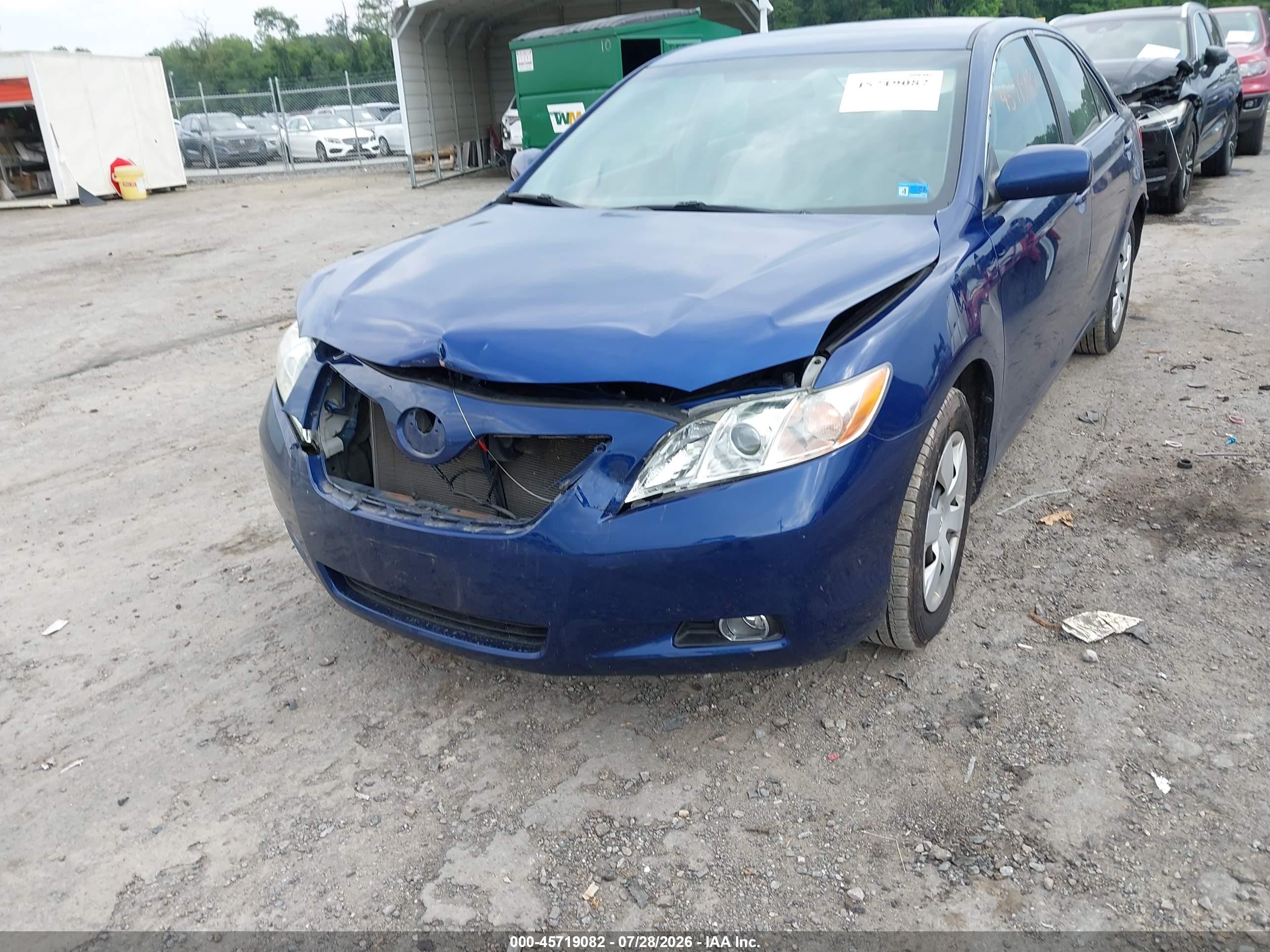 2008 Toyota Camry Le Blue vin: 4T1BE46KX8U202144