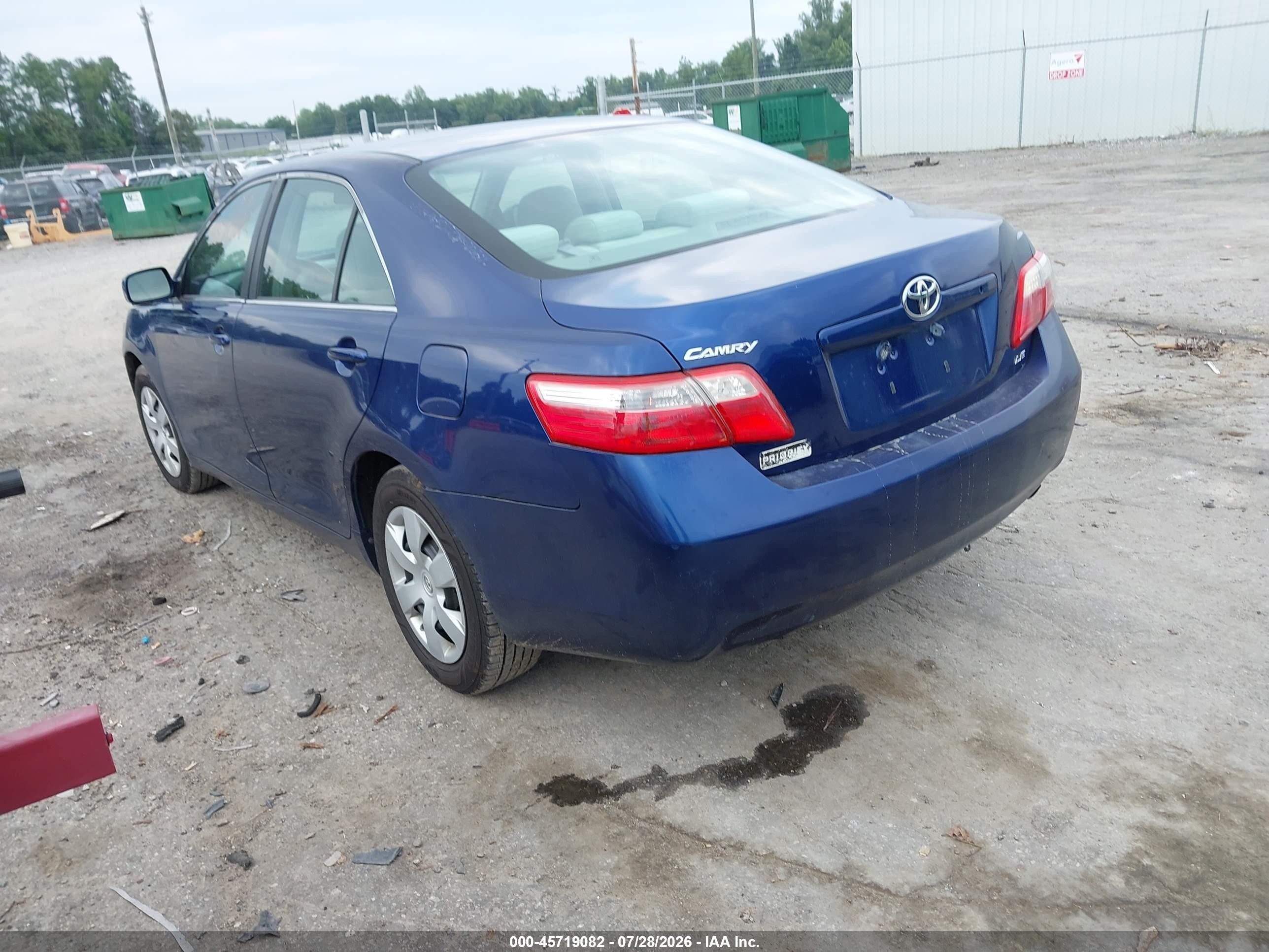 2008 Toyota Camry Le Blue vin: 4T1BE46KX8U202144