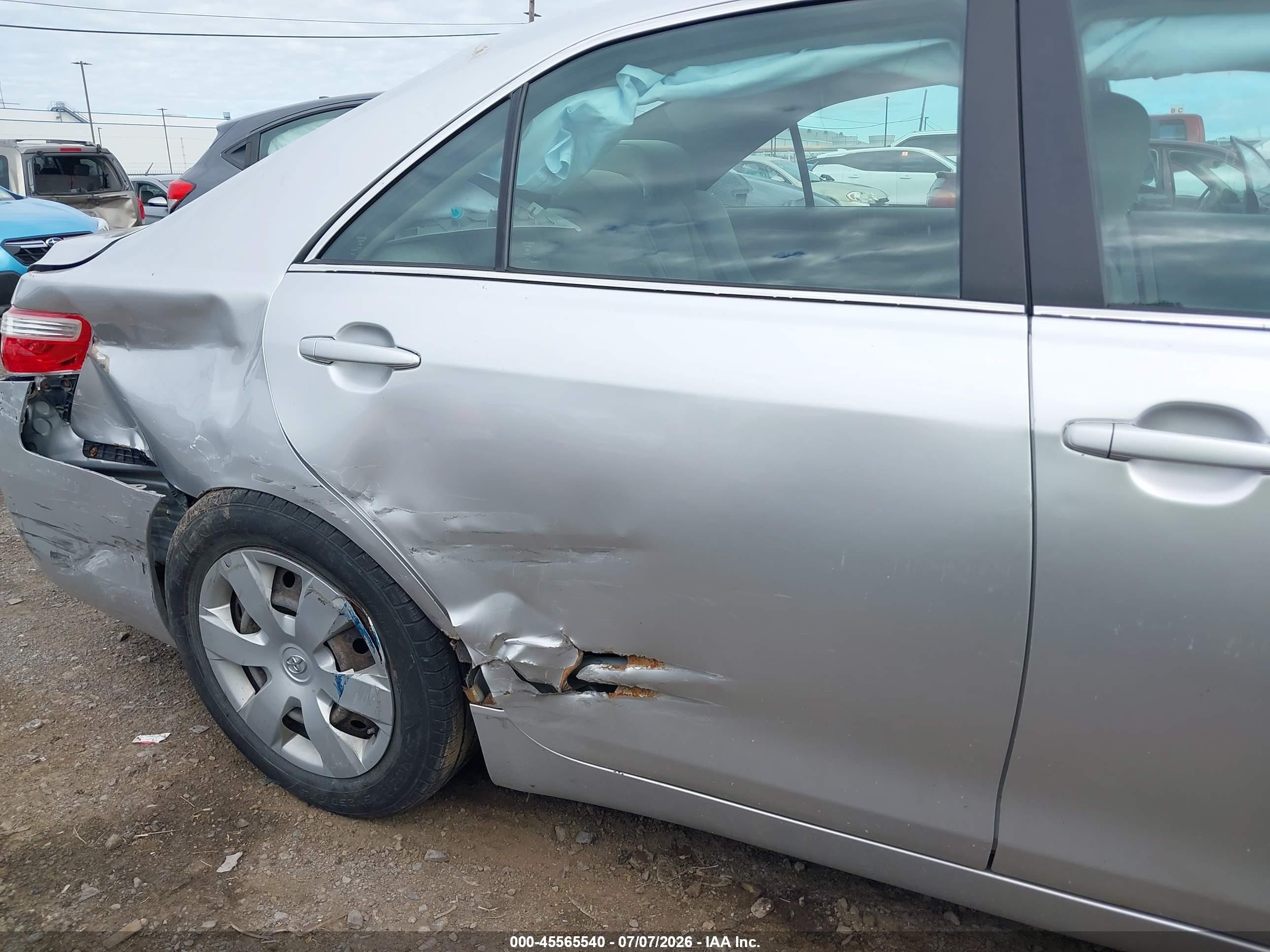 2008 Toyota Camry Le Silver vin: 4T1BE46KX8U210146