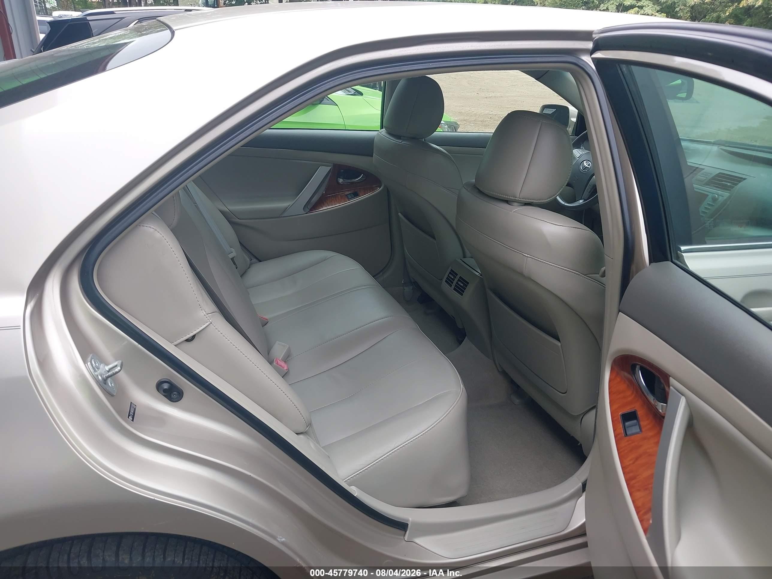2008 Toyota Camry Xle Beige vin: 4T1BE46KX8U213063