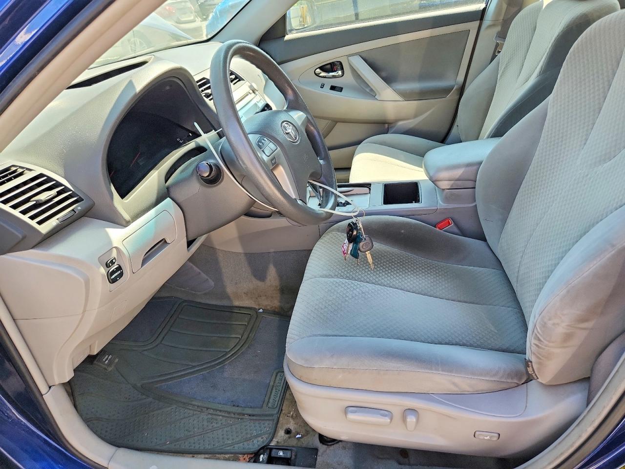 2008 Toyota Camry Le Blue vin: 4T1BE46KX8U221650