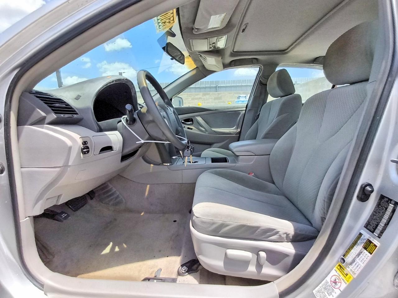 2008 Toyota Camry Le Серебряный vin: 4T1BE46KX8U256351