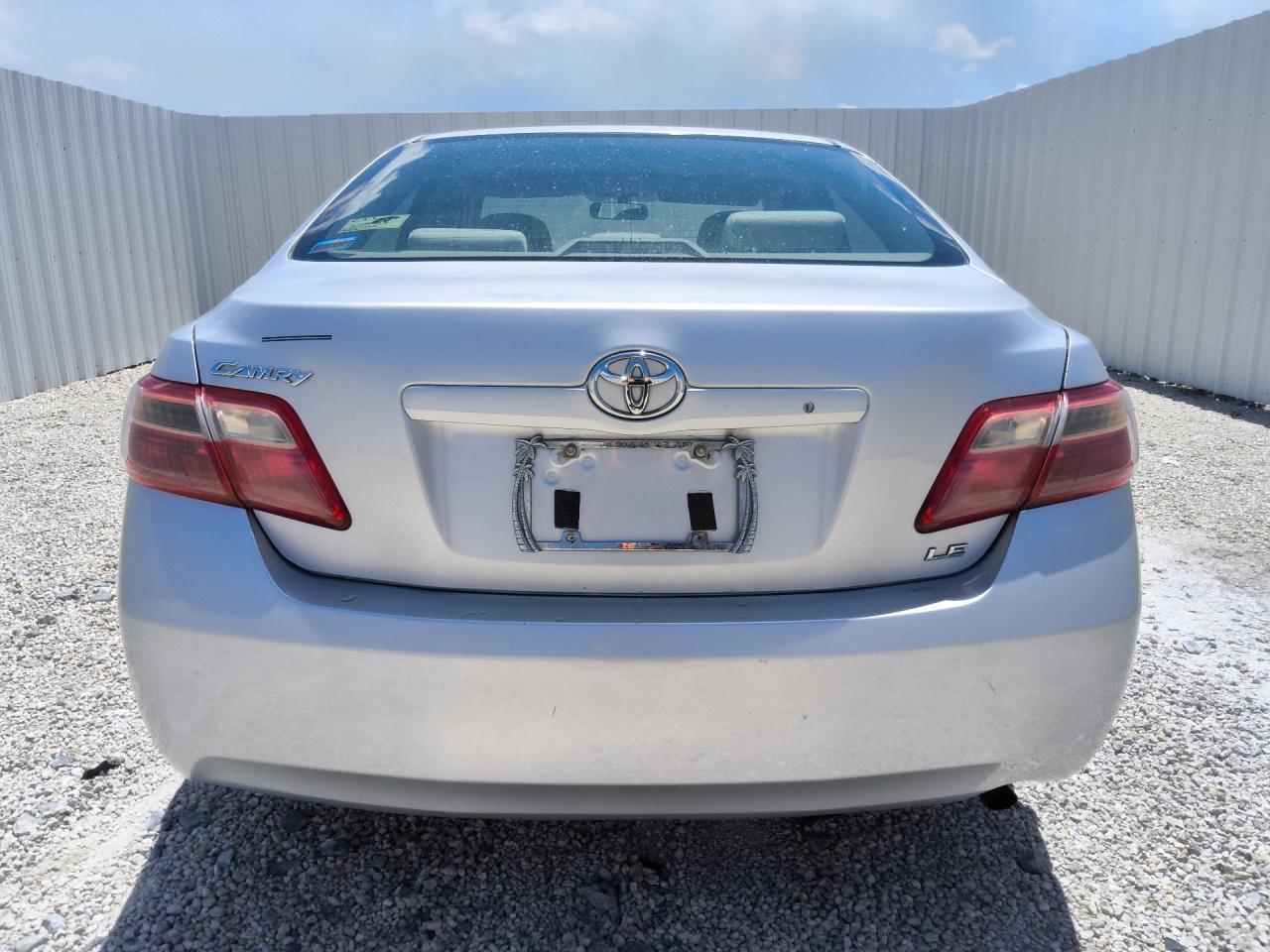 2008 Toyota Camry Le Серебряный vin: 4T1BE46KX8U256351 Damage: Rear Bumper, Multiple Scratches Heavy, 3