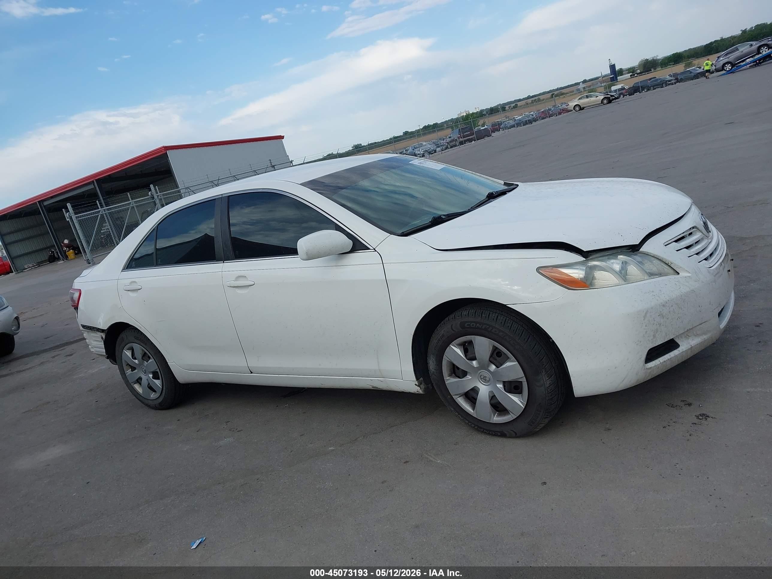 2008 Toyota Camry Le/se/xle White vin: 4T1BE46KX8U738396