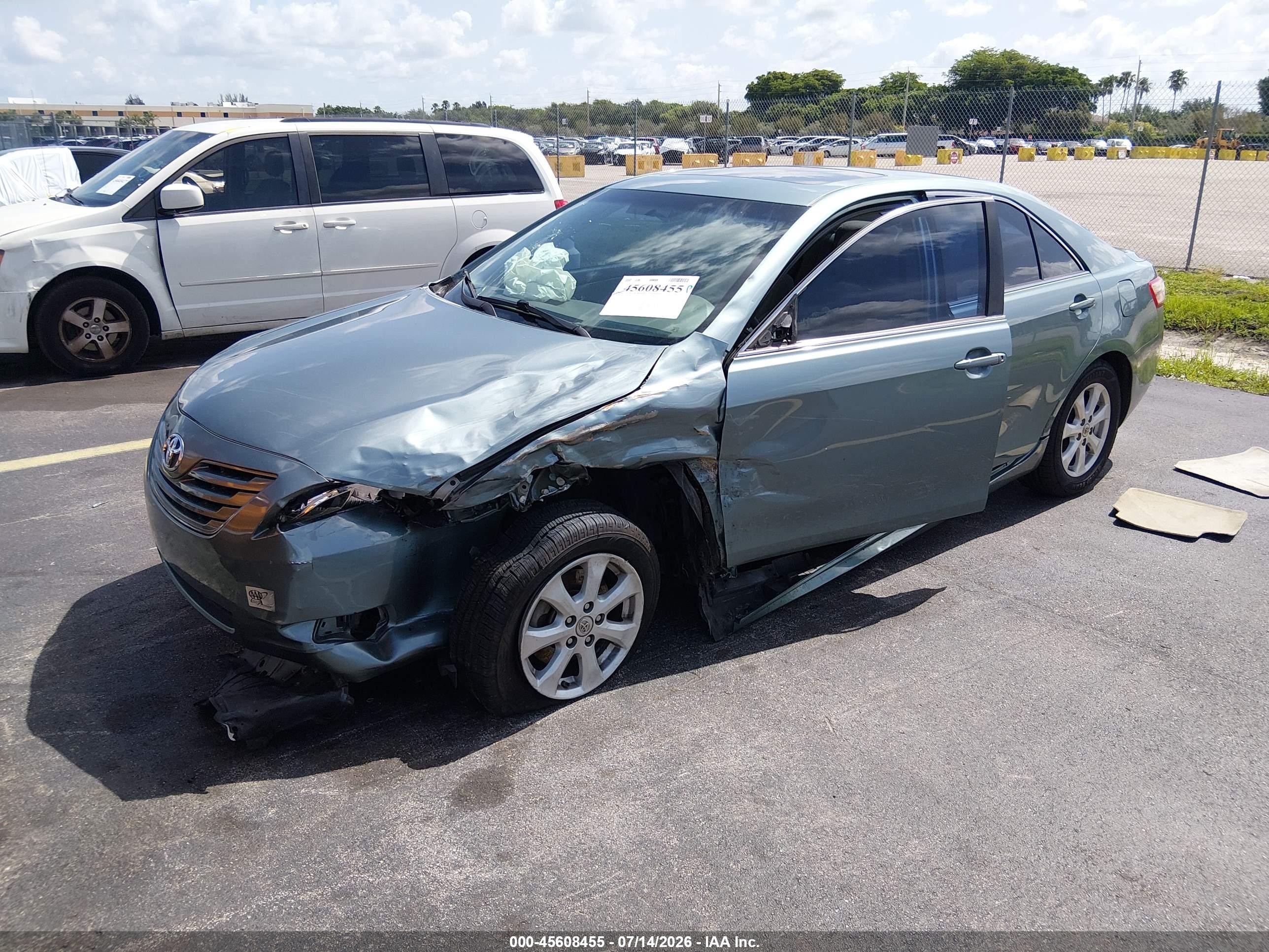 2008 Toyota Camry Le Gray vin: 4T1BE46KX8U755716