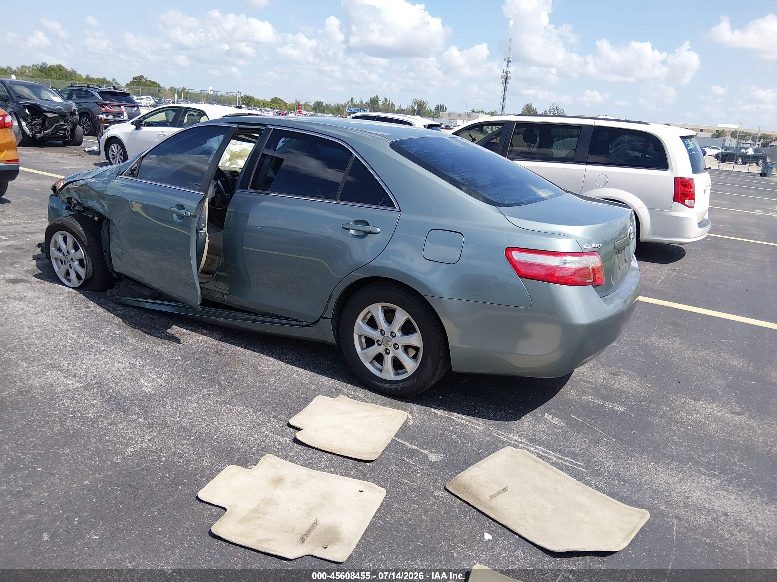 2008 Toyota Camry Le Gray vin: 4T1BE46KX8U755716